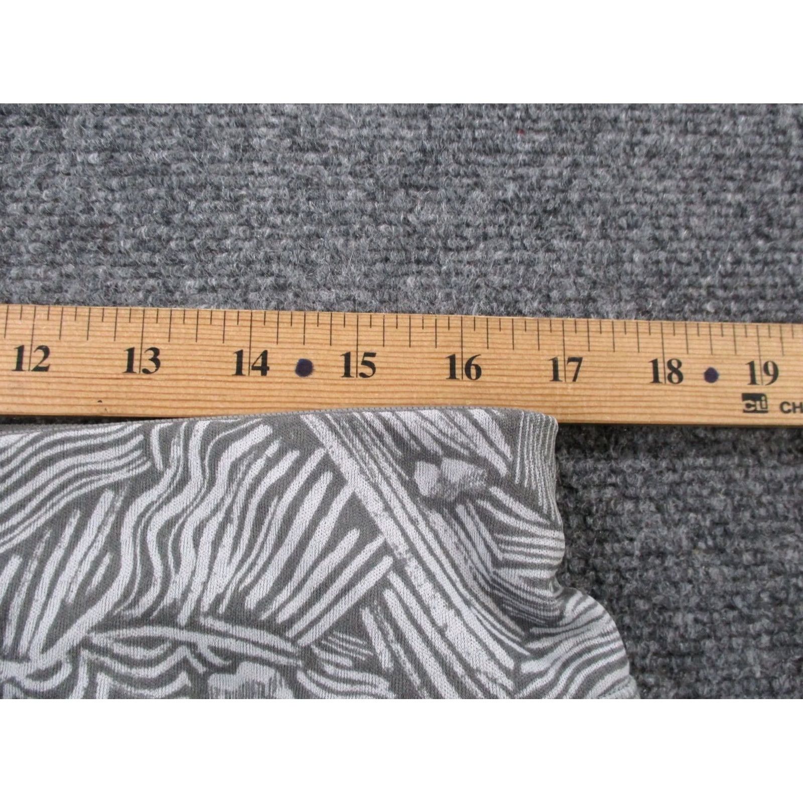 Patagonia Patagonia Leggings Womens XL Gray Aztec Capilene Midweight Base Layer 44492 Size 24" / US 00 / IT 34 - 6 Thumbnail