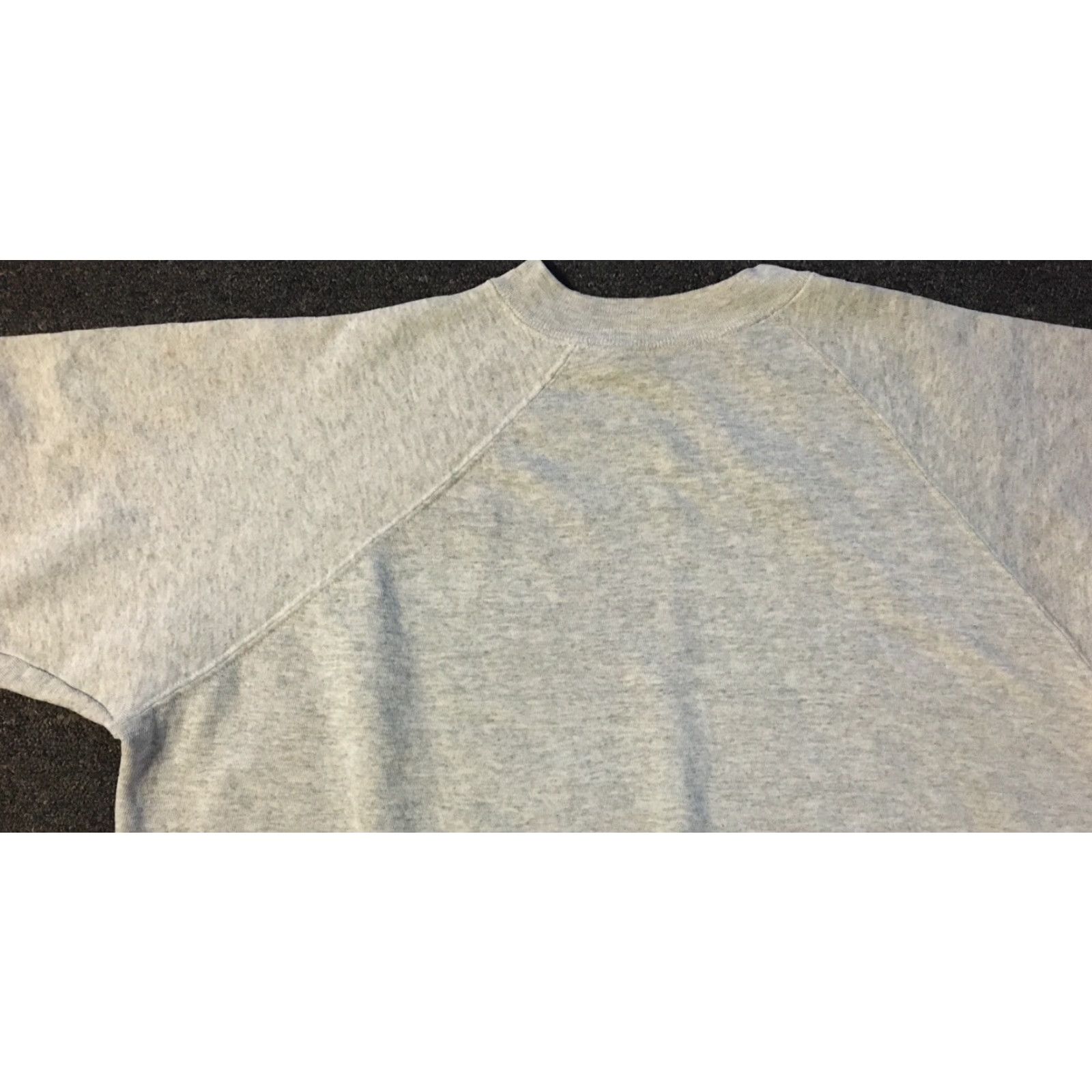 Vintage VINTAGE 80s Faded Distress Sweatshirt L USA Grunge Surf Skate Track Biker Punk 90s Size US L / EU 52-54 / 3 - 5 Thumbnail