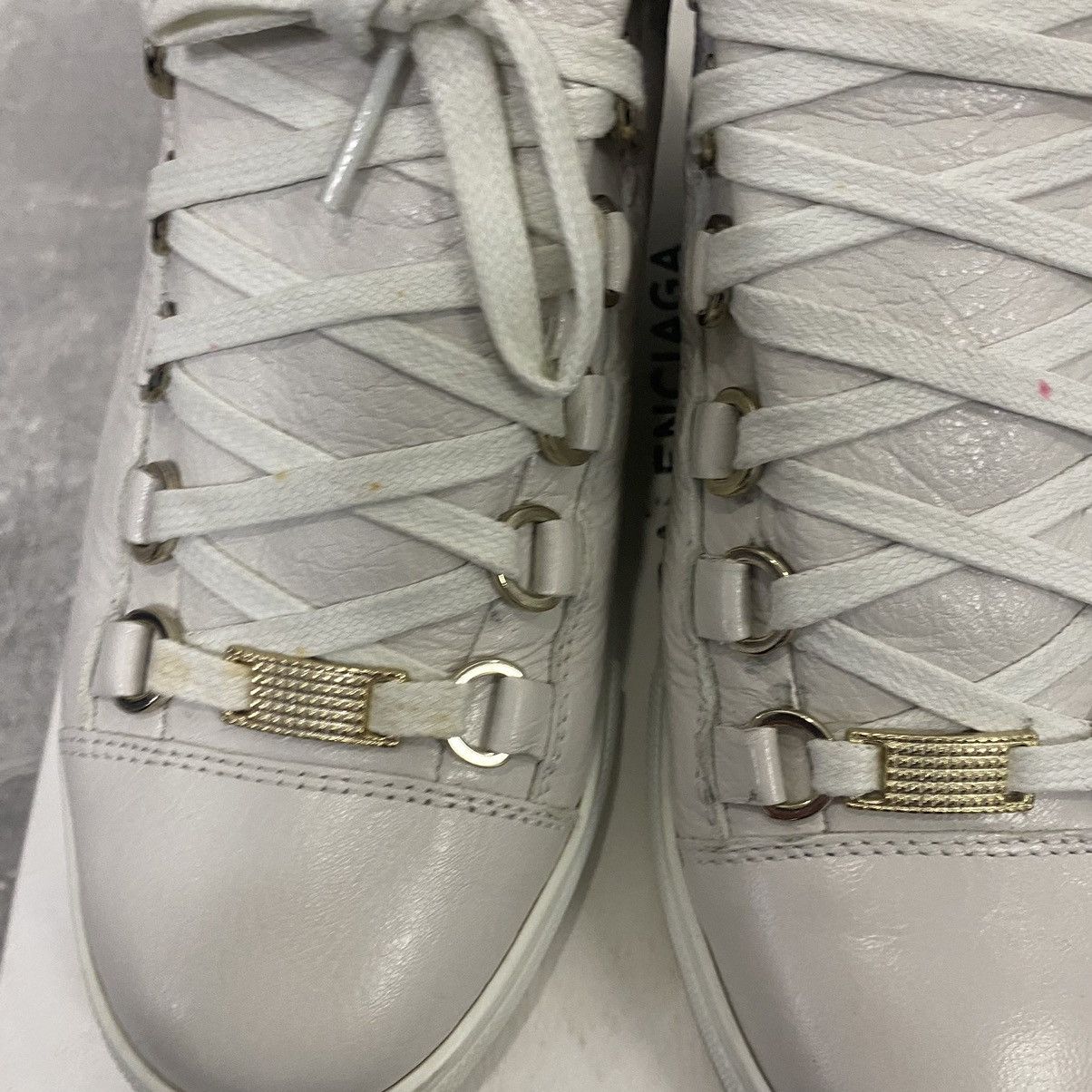 Balenciaga Balenciaga Arena Low Top Leather Sneakers Size US 6 / EU 39 - 12 Thumbnail