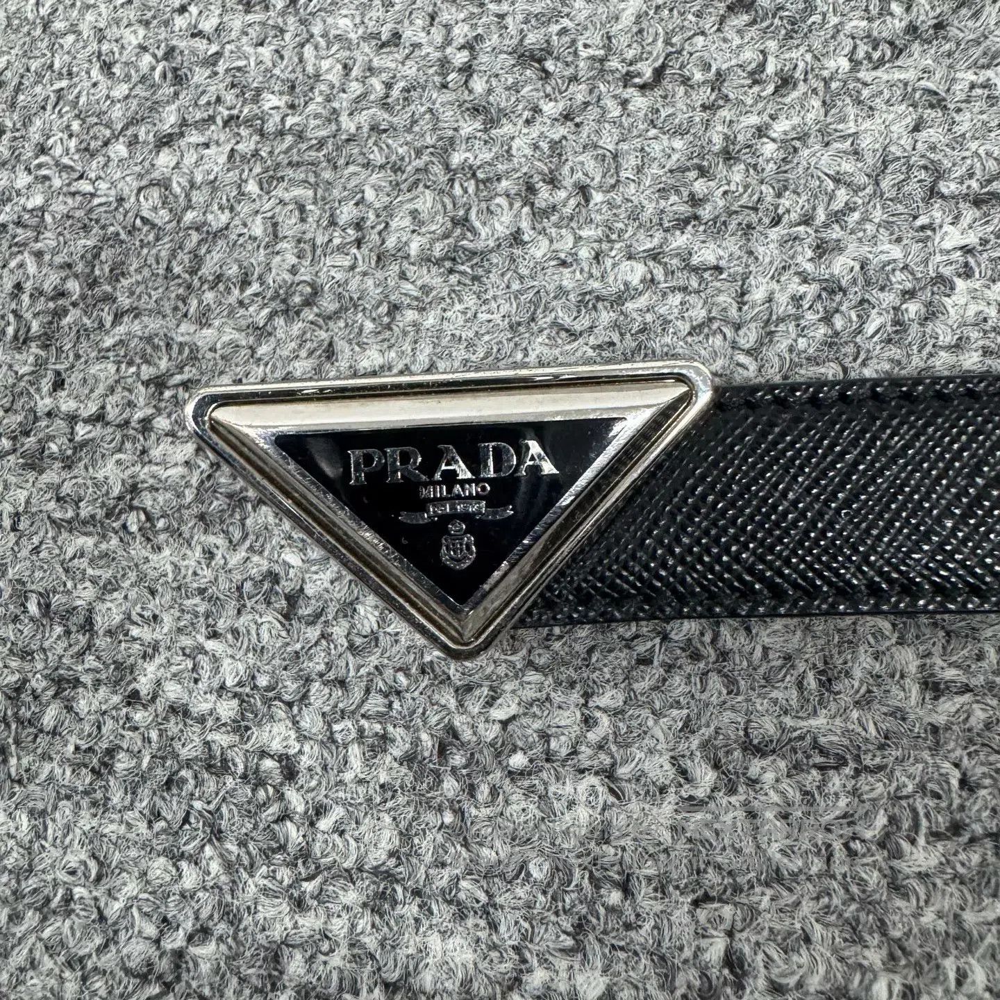 Prada Prada Delta-shaped buckle head; Belt strap| Size ONE SIZE - 2 Thumbnail