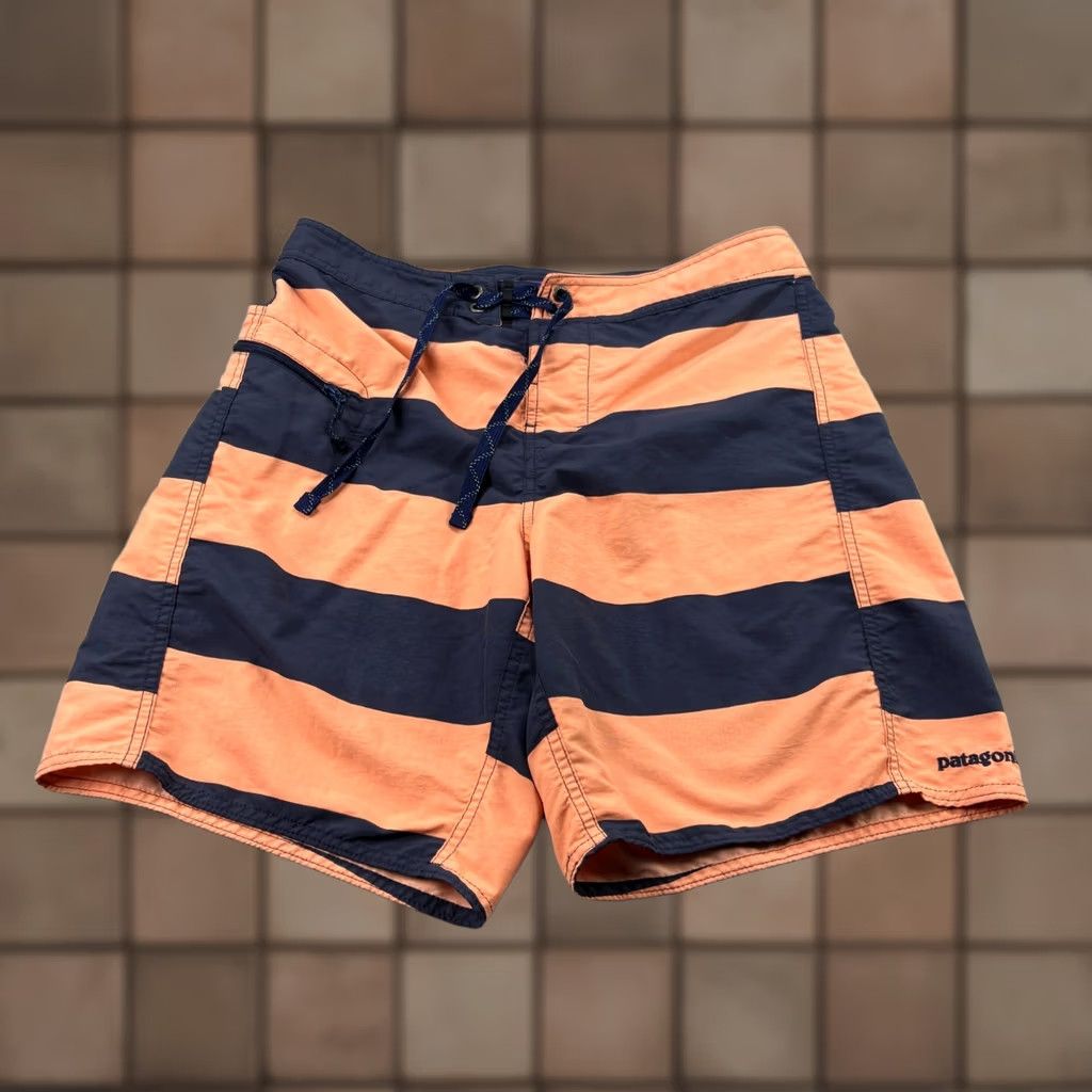 Patagonia Patagonia Board Shorts Mens 30 Orange Striped Wavefarer Bathing Suit Bottoms Size US 30 / EU 46 - 1 Thumbnail