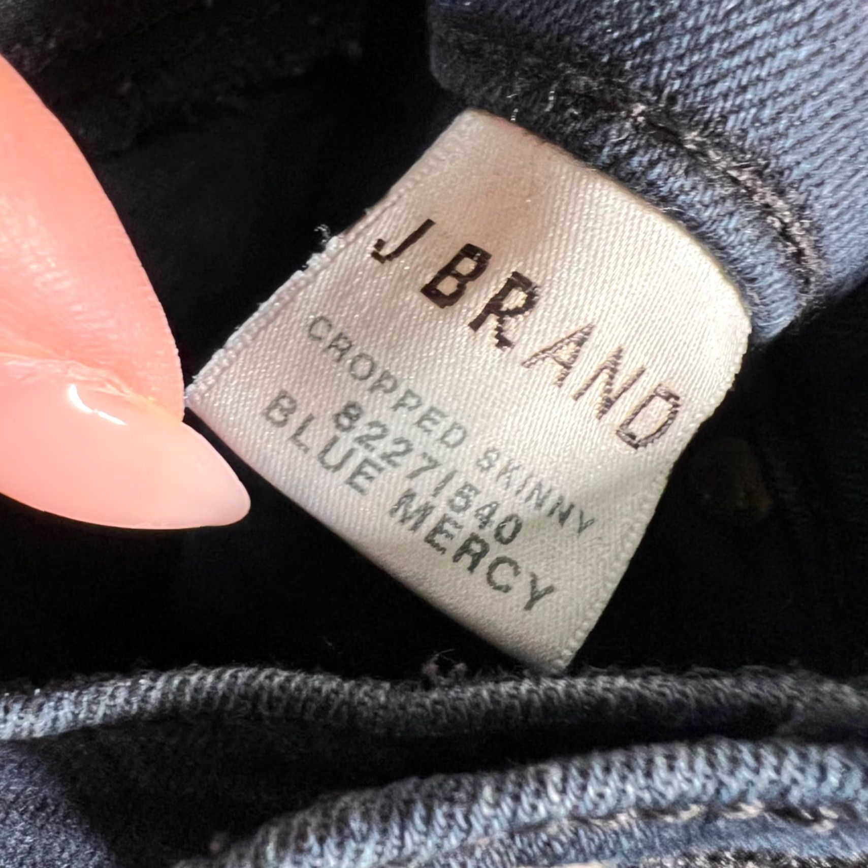J Brand J Brand Jeans Cropped Womens Size 25 Blue Distressed Raw Hem Denim 5-Pocket Regular Inseam 27 Spring Fall Winter Skinny Size 42" / US 20 - 5 Thumbnail