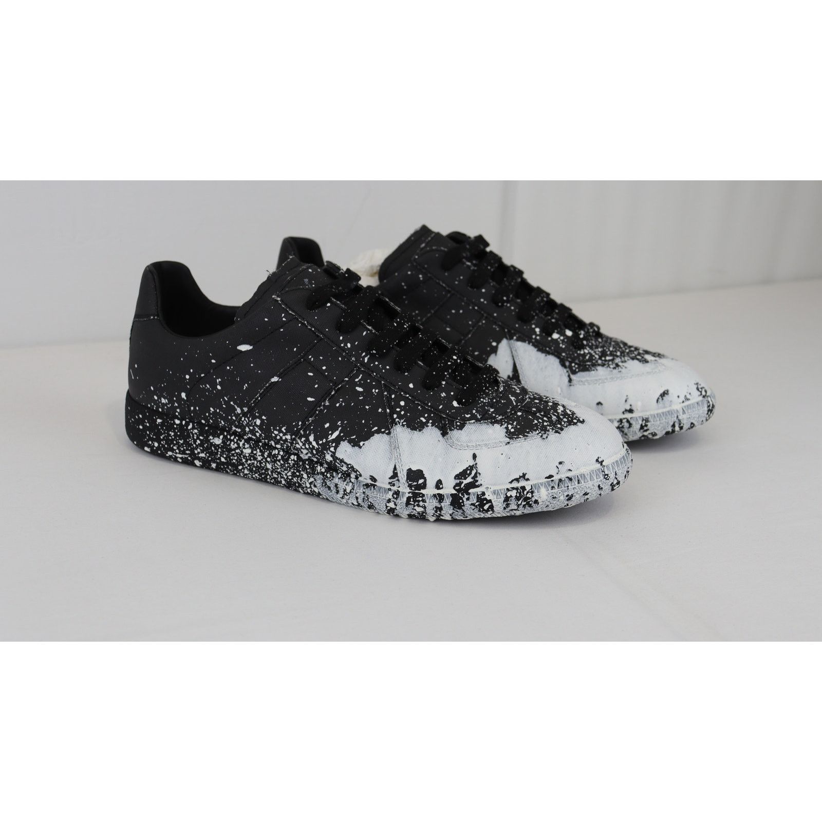 Maison Margiela o1rshd1 Paint Spot Replica Trainers in Black