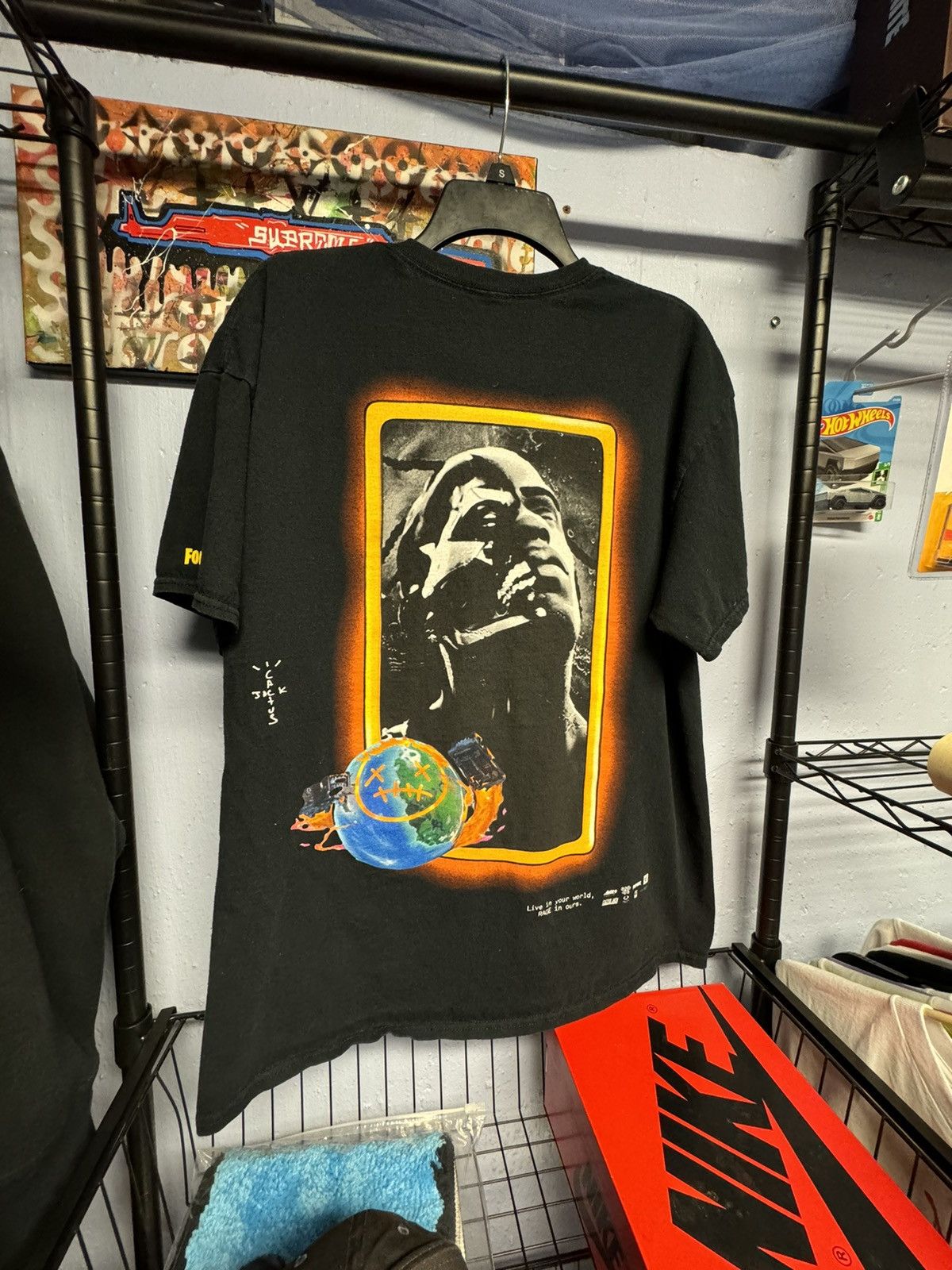 Travis Scott Travis Scott Astro Portrait Tee Black Large Size US L / EU 52-54 / 3 - 1 Thumbnail