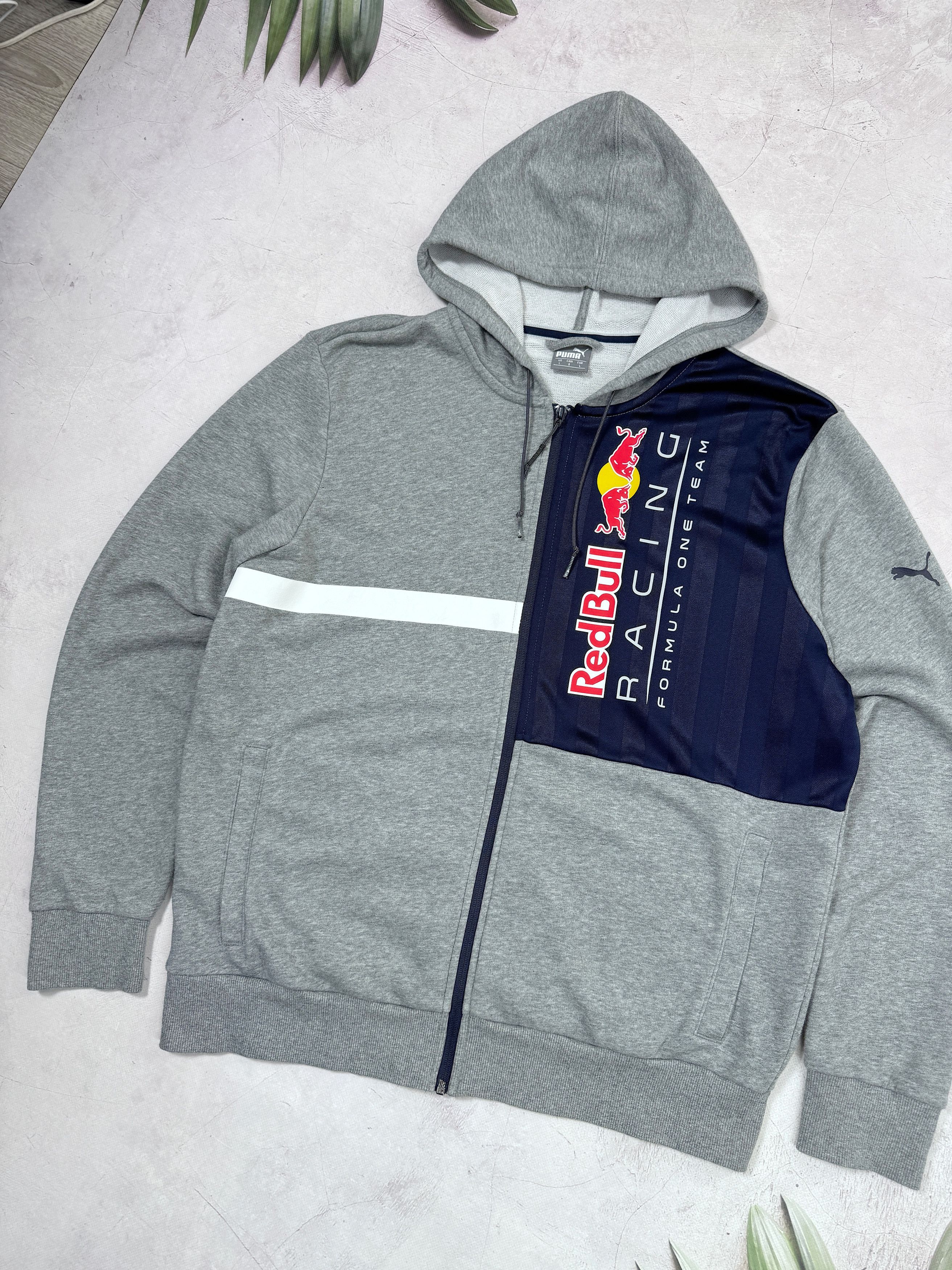 Formula 1 × Puma × Red Bull Puma x Red Bull Hoodie Formula 1 Team Size US L / EU 52-54 / 3 - 2 Thumbnail