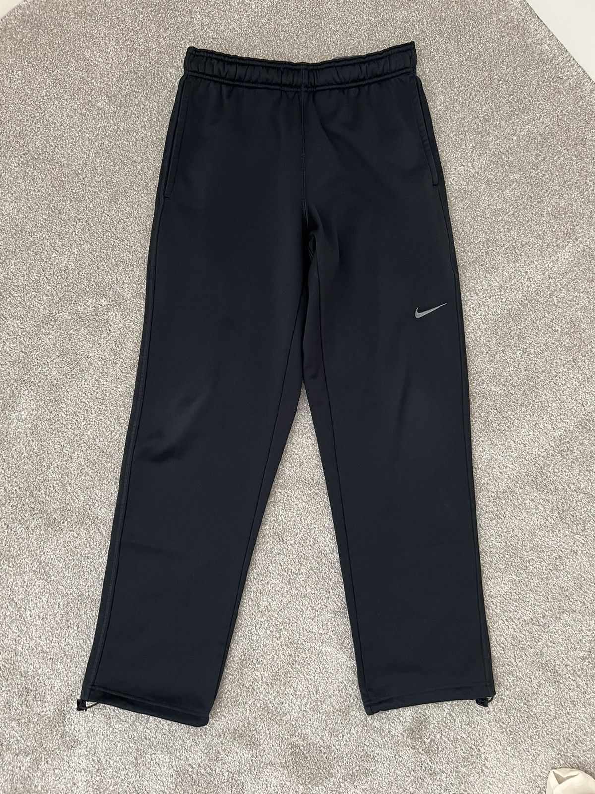 Nike Nike Therma Fit Sweatpants Black Men s Small Grailed