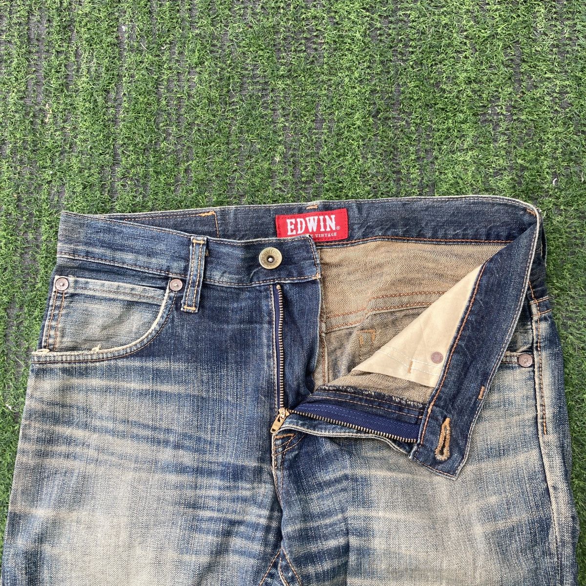 Edwin EDWIN EXCLUSIVE VINTAGE FLARED RIPPED BOOTCUT JEANS Size US 31 - 7 Thumbnail