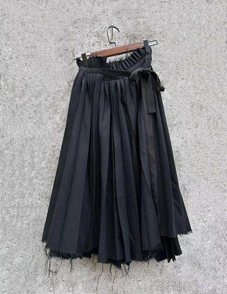 Junya Watanabe Junya Watanabe 1998 Wool Pleated Skirt Size 24" / US 00 / IT 34 - 1 Thumbnail