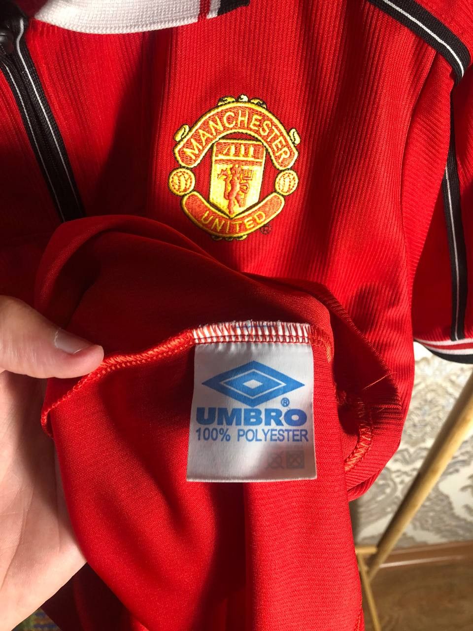 Umbro Vintage Umbro FC Manchester United England Soccer Jersey 90s Size US L / EU 52-54 / 3 - 6 Thumbnail