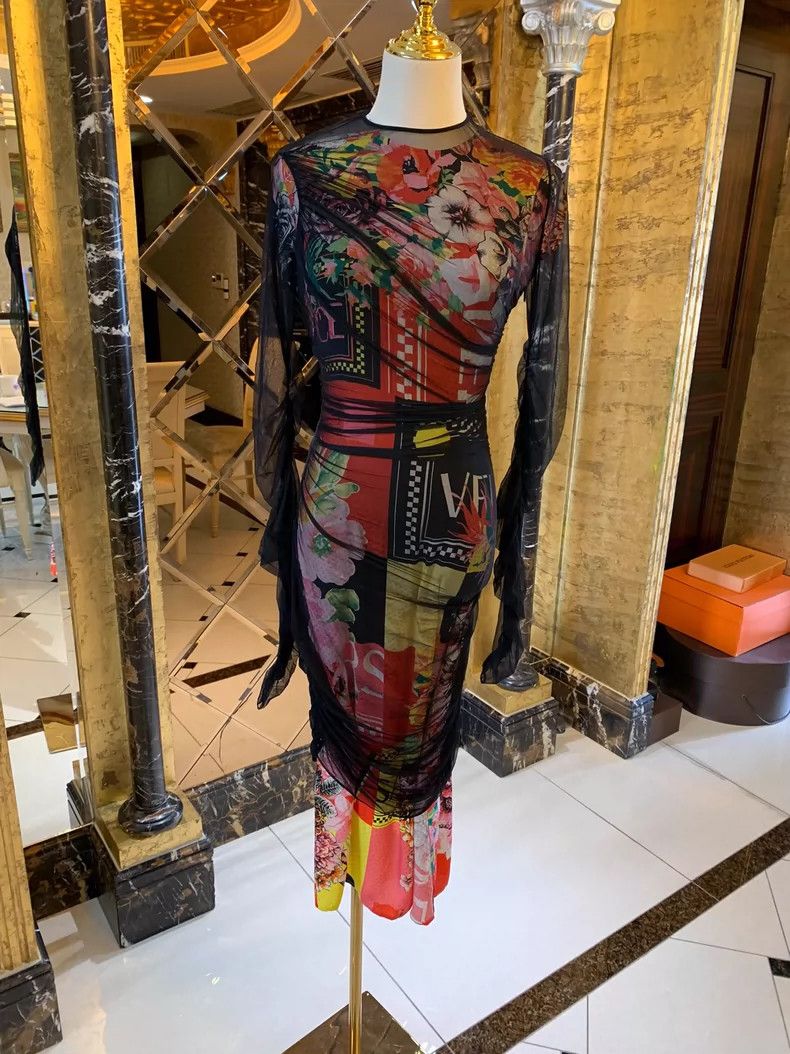 Versace Versace Two-piece dress dress Size M / US 6-8 / IT 42-44 - 1 Thumbnail