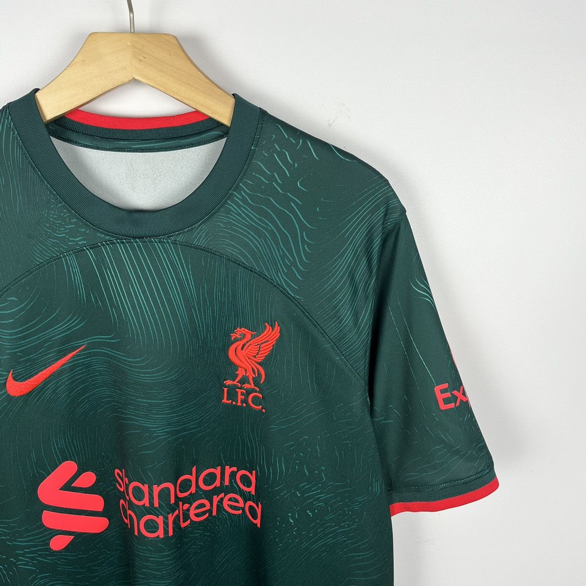 Nike Nike Liverpool third soccer jersey 2022/2023 Size US L / EU 52-54 / 3 - 2 Thumbnail