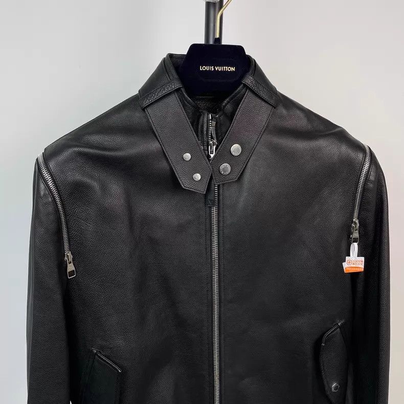 Louis Vuitton Louis Vuitton Black Show Leather Jacket Size US M / EU 48-50 / 2 - 3 Thumbnail
