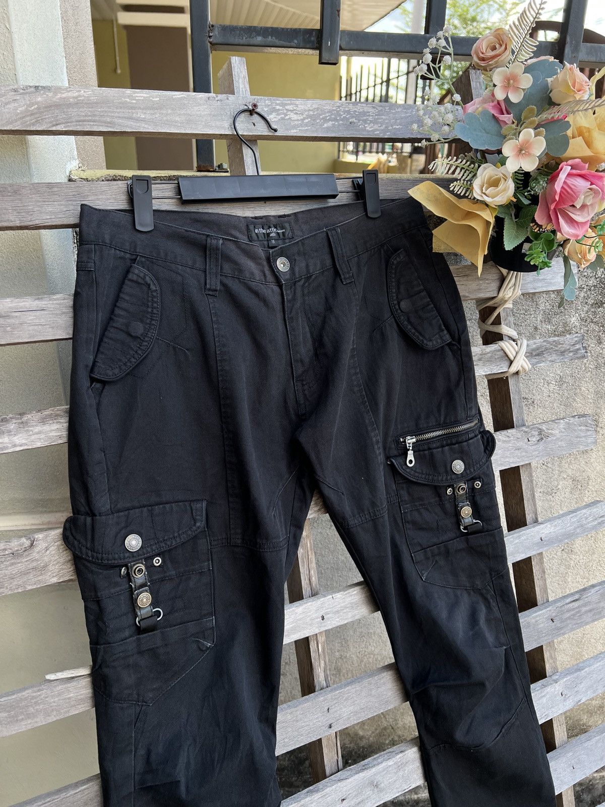 In The Attic Vintage In The Attic Modern Cargo Pants with Zipper & Buckle Size 33" - 4 Thumbnail