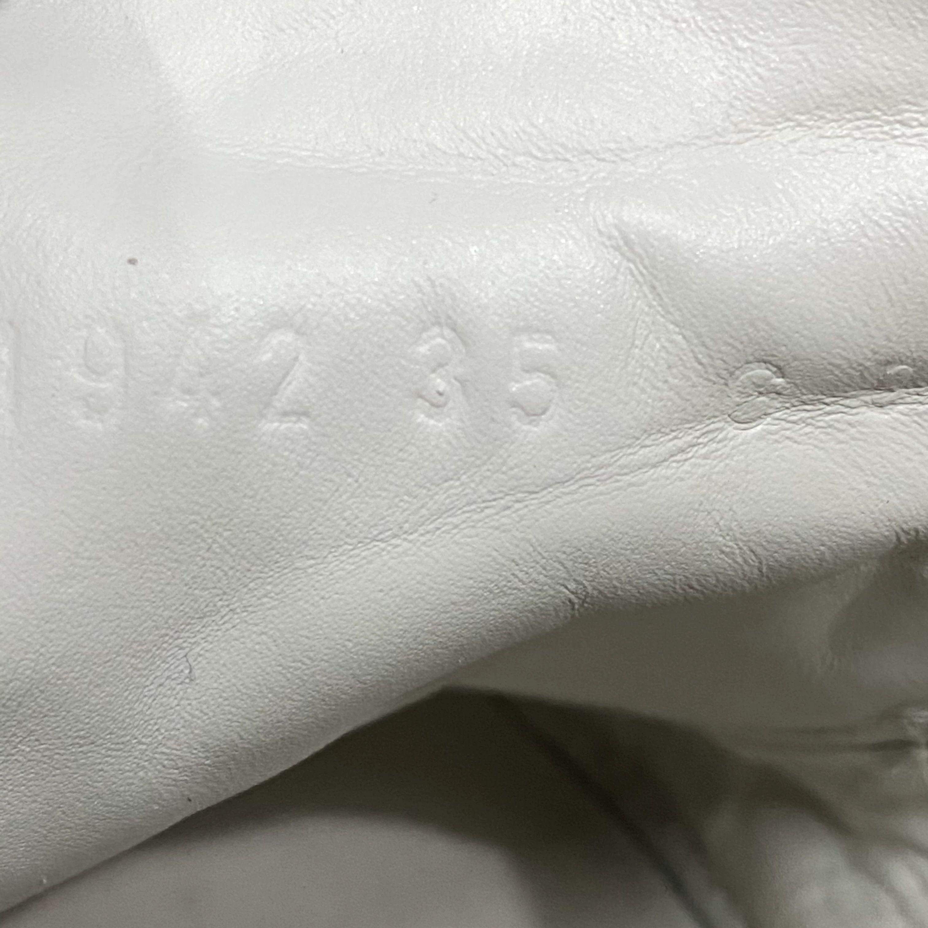 Gucci Gucci bee-themed white sneakers, Size US 5 / IT 35 - 8 Thumbnail