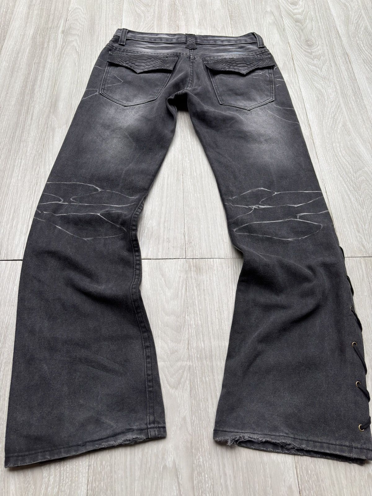Japanese Brand KUI distressed splatter flare jeans Size US 30 / EU 46 - 5 Thumbnail