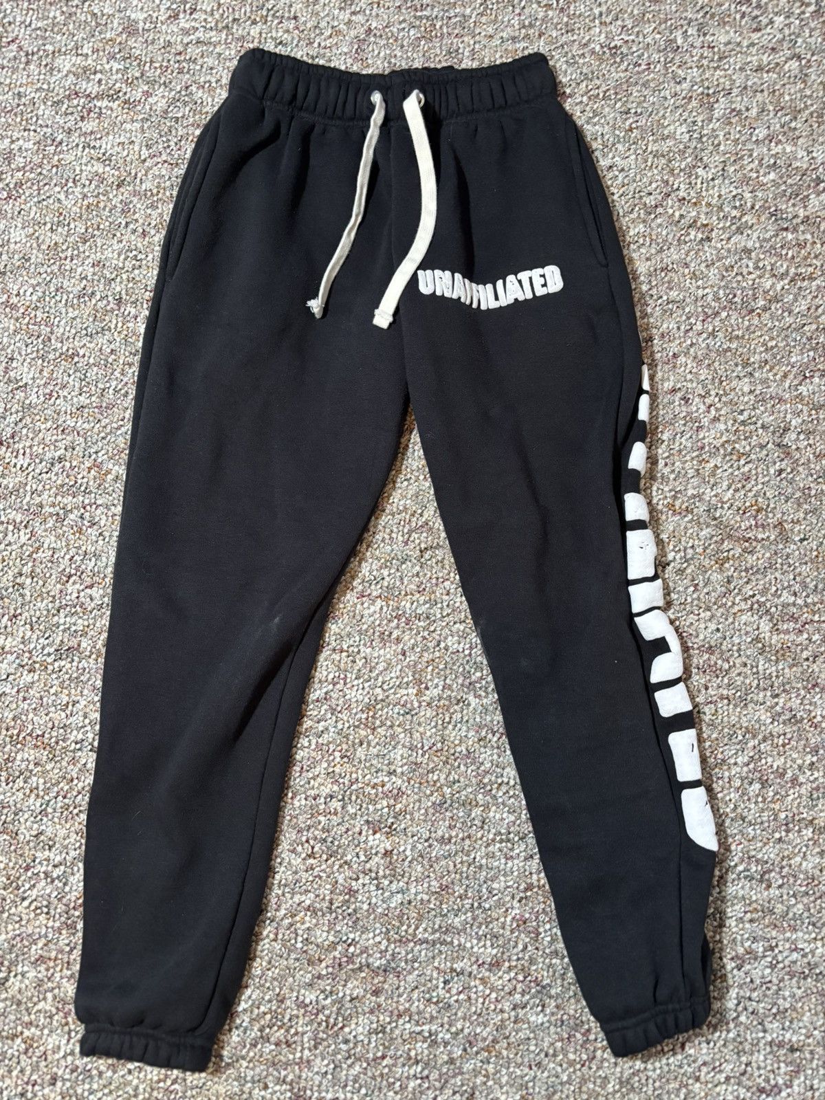 Other Unaffiliated Black Sweatpants Size US 32 / EU 48 - 1 Thumbnail