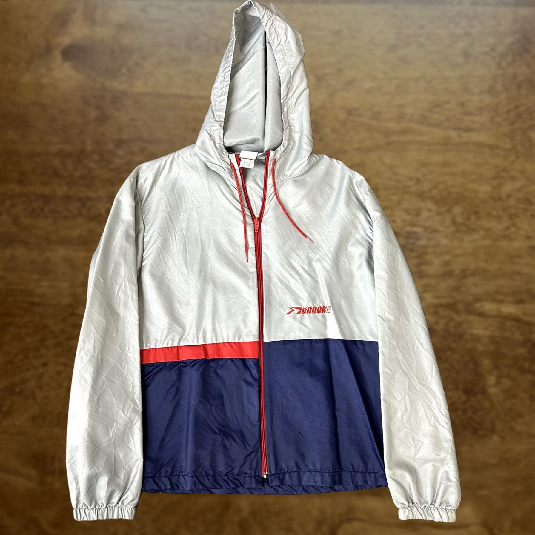 Brooks VINTAGE Brooks Jacket Mens M Gray Red Blue Nylon Windbreaker Hooded 80s Size US M / EU 48-50 / 2 - 1 Thumbnail