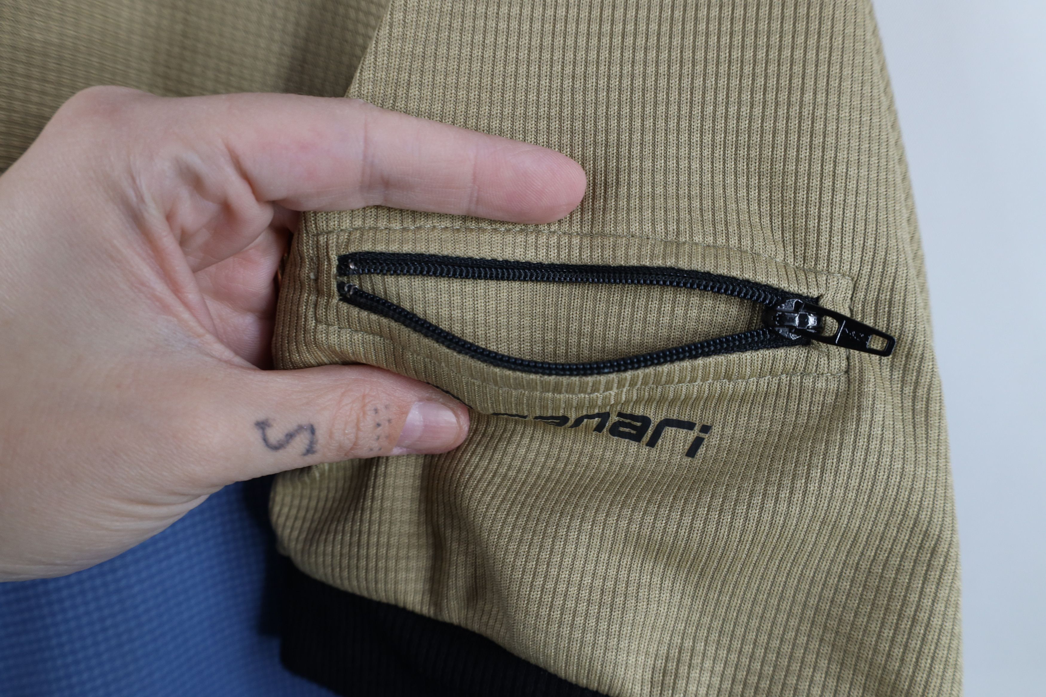 Canari Vintage 90s Canari Knit Bicycle Cycling Jersey Shirt USA Size US L / EU 52-54 / 3 - 5 Thumbnail