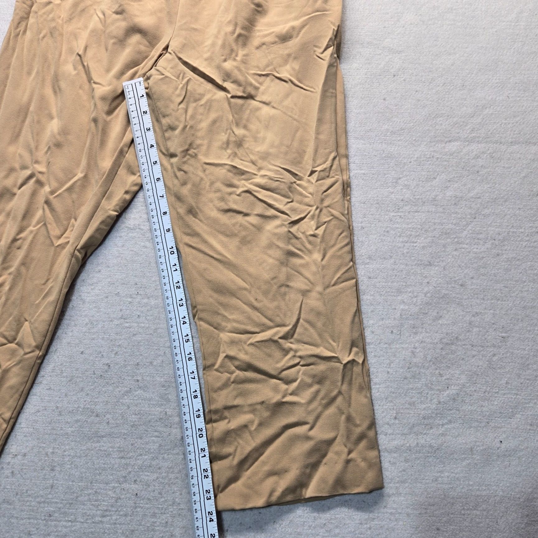 Vintage Alfred Dunner Pants Dress Pants Beiges Tan Beige Elastic Stretchy Pull On 16P 16 Petite Women Adult Straight Classy Pants Womens Size 38" / US 16 / IT 52 - 6 Thumbnail