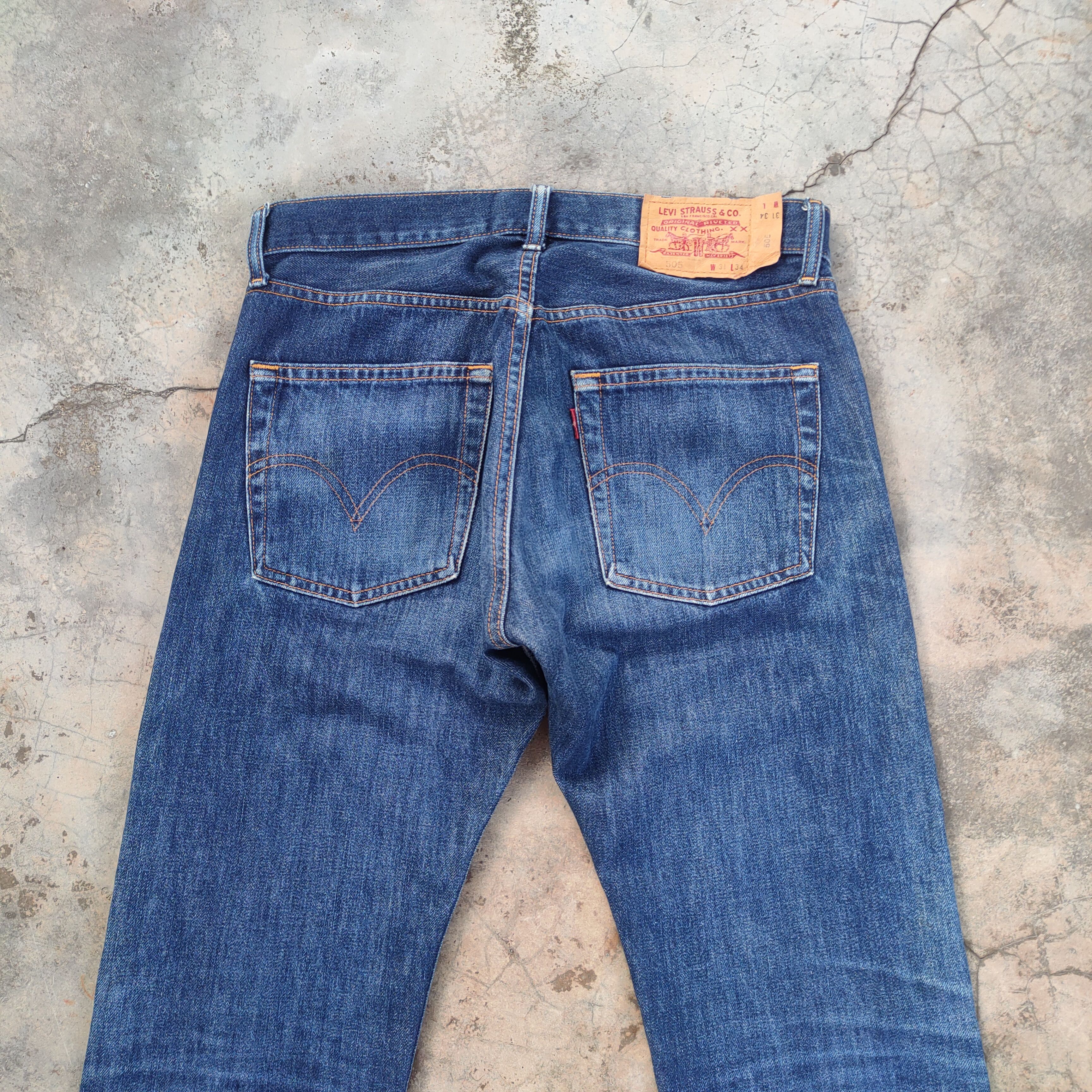 Levi's Vintage Clothing VINTAGE Y2k LEVI'S 505 FADED DISTRESSED JEANS PANTS Size US 31 - 8 Thumbnail