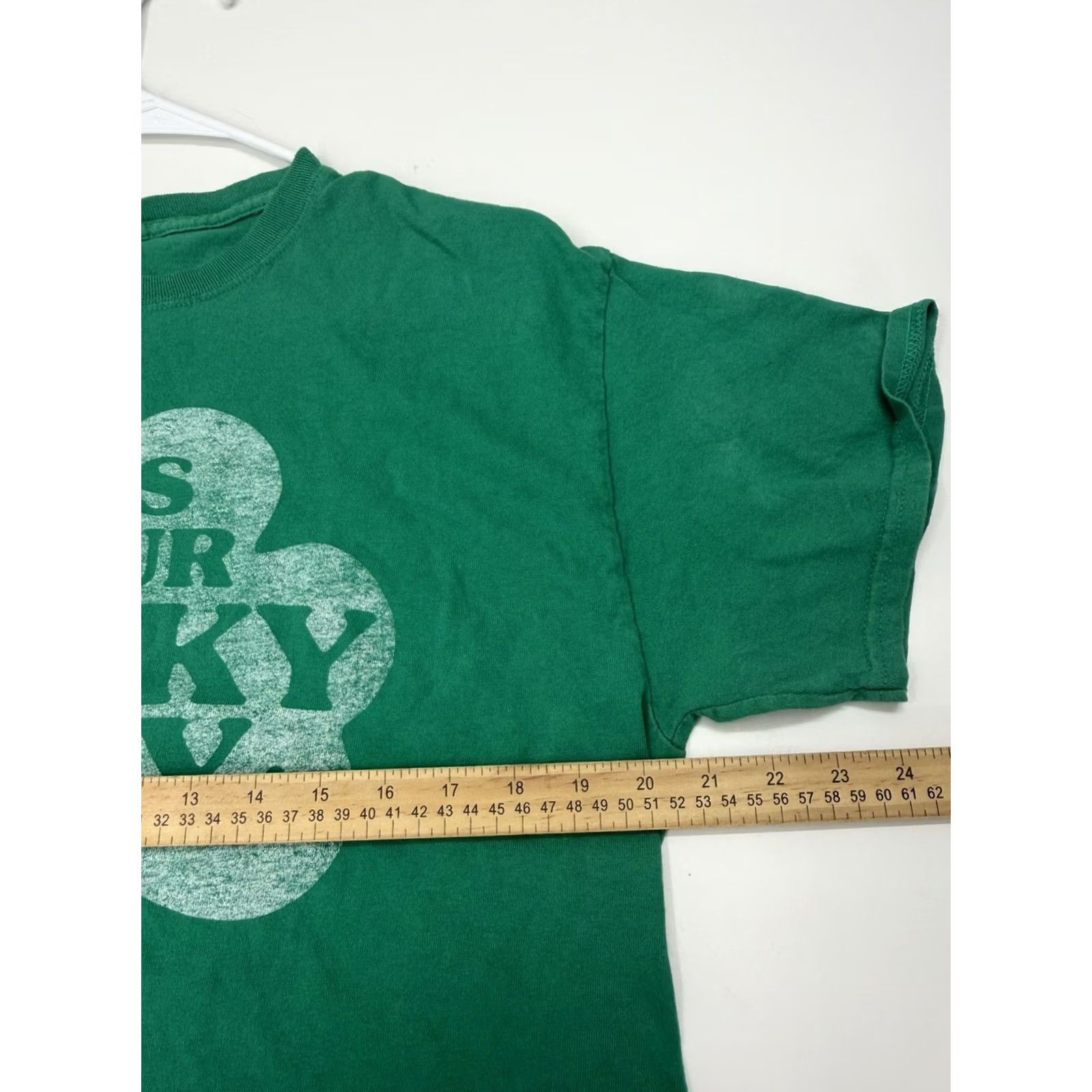 Gildan Gildan T-Shirt Green Short Sleeve Lucky Day Shamrock ST. Patty Size L Unisex Adults Crew Neck Vintage No Size US L / EU 52-54 / 3 - 7 Thumbnail