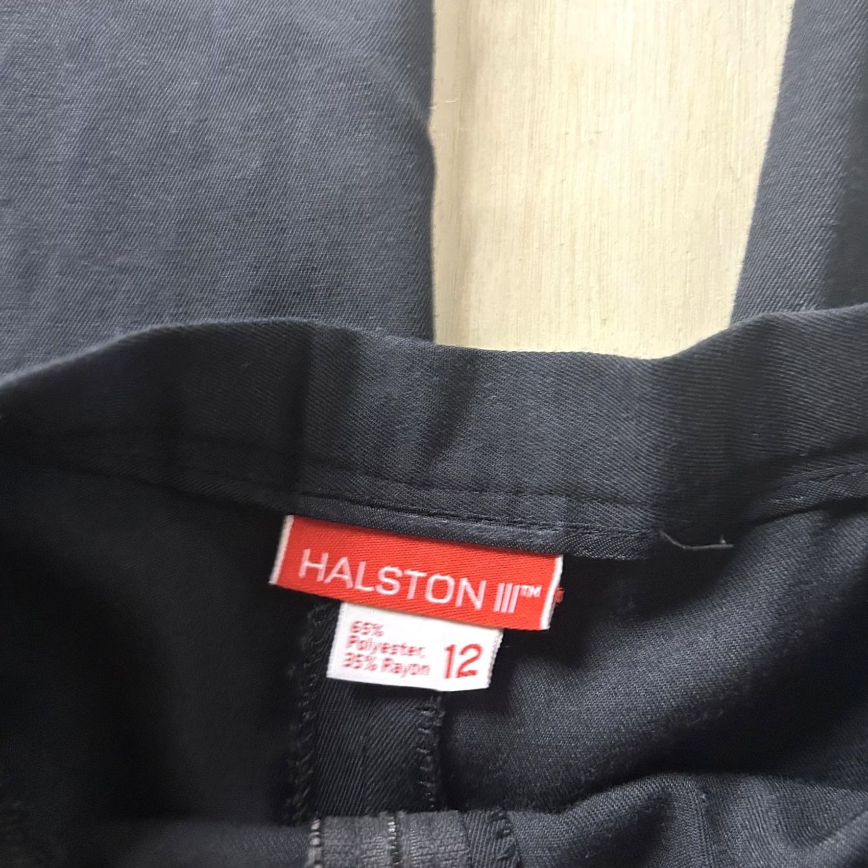 Halston VINTAGE Halston III Pants Womens 12 Black Pleated Straight Leg Elastic Waist Dressy Work Size 34" / US 12 / IT 48 - 2 Thumbnail