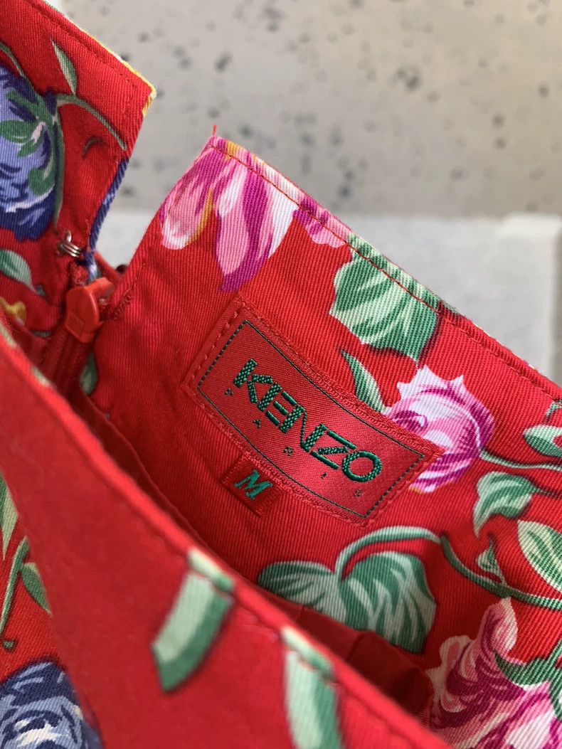 Kenzo KENZO Pictorial Booklet. Flower Set Size M / US 6-8 / IT 42-44 - 7 Thumbnail