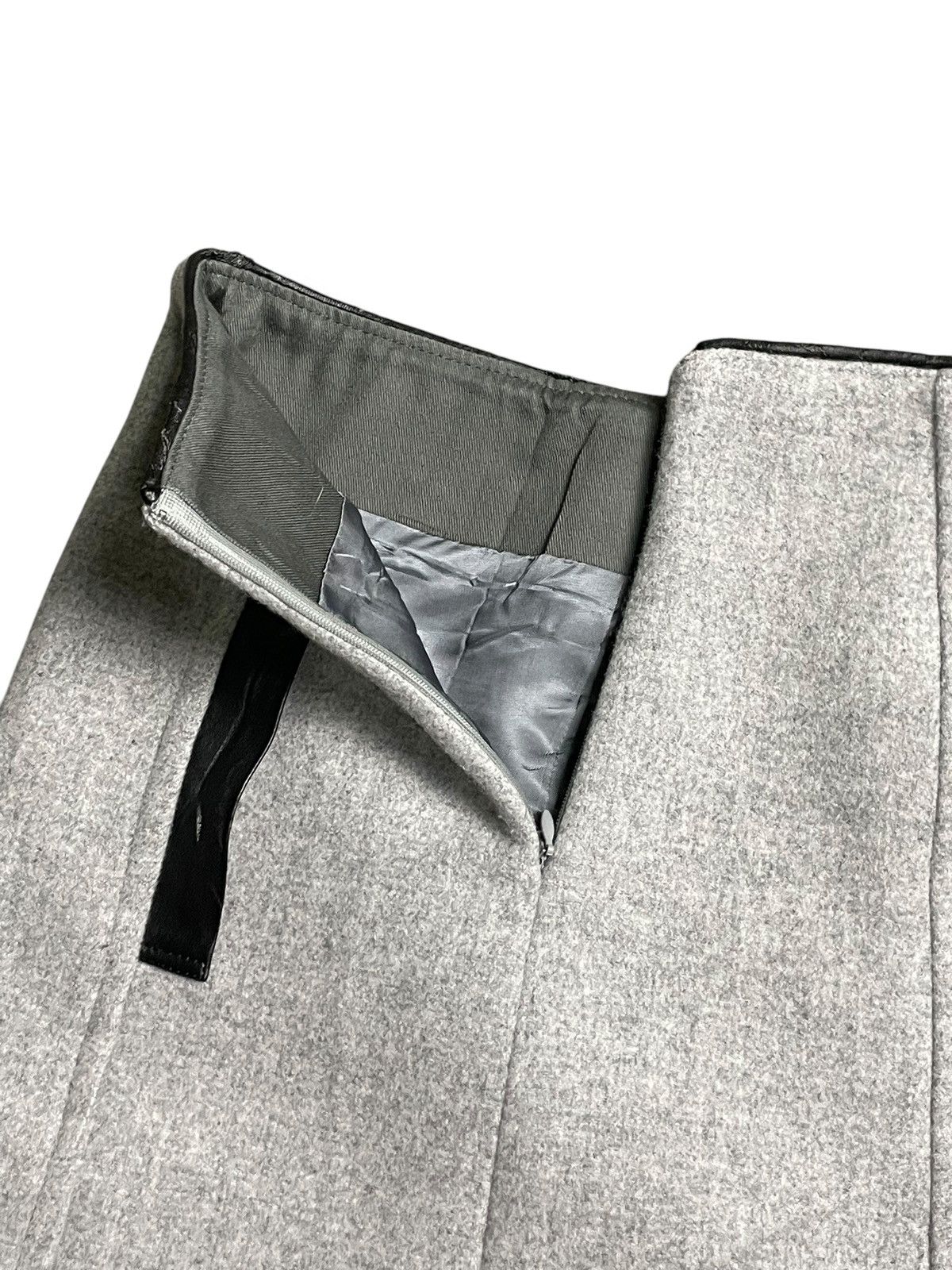 Japanese Brand Design Works Women’s Light Grey Skirt (26) Size 26" / US 2 / IT 38 - 5 Thumbnail