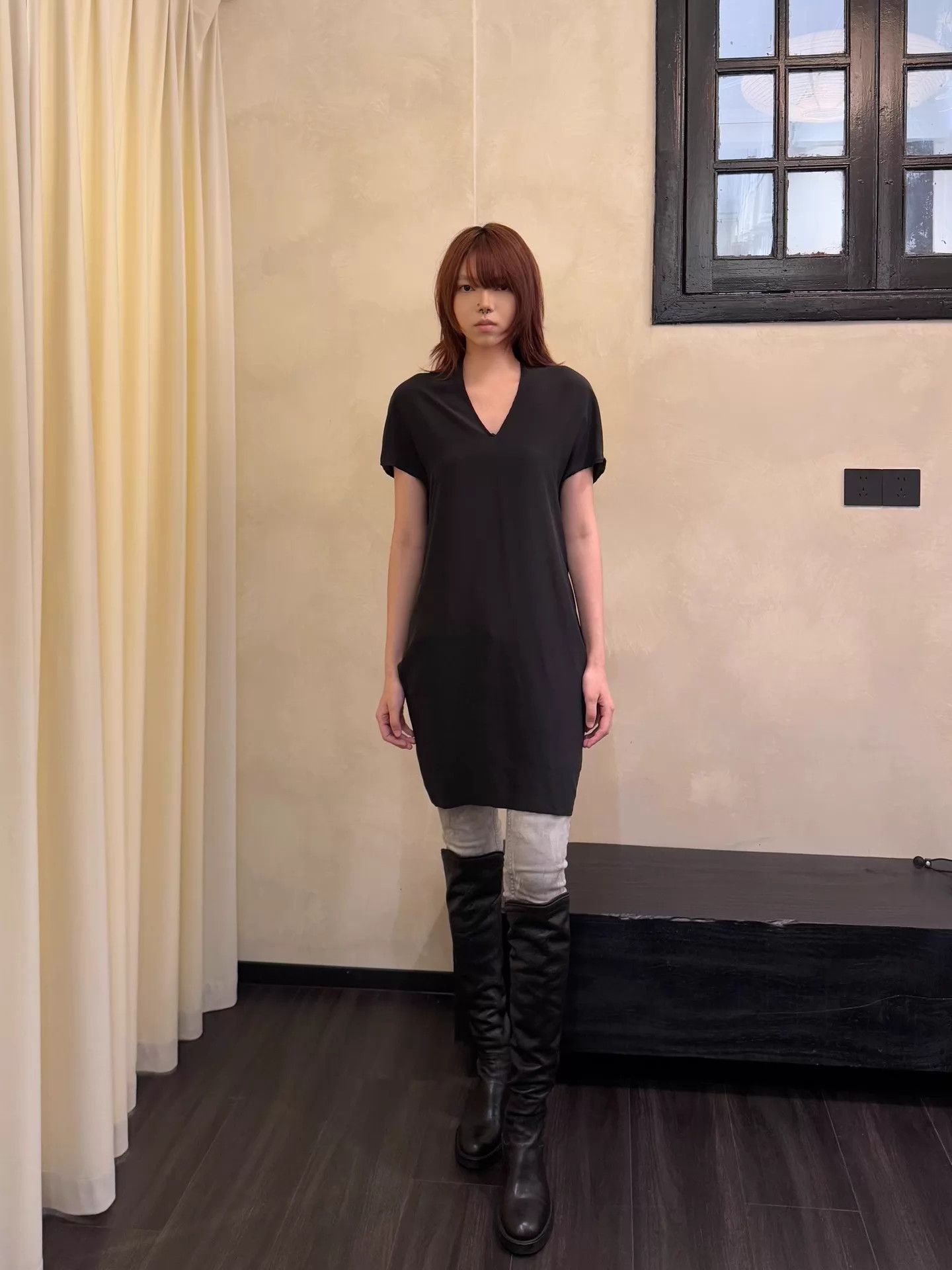 Vintage Vintage Italian Avant-garde Silk Short-Sleeve Dress Size 40 Size S / US 4 / IT 40 - 2 Thumbnail