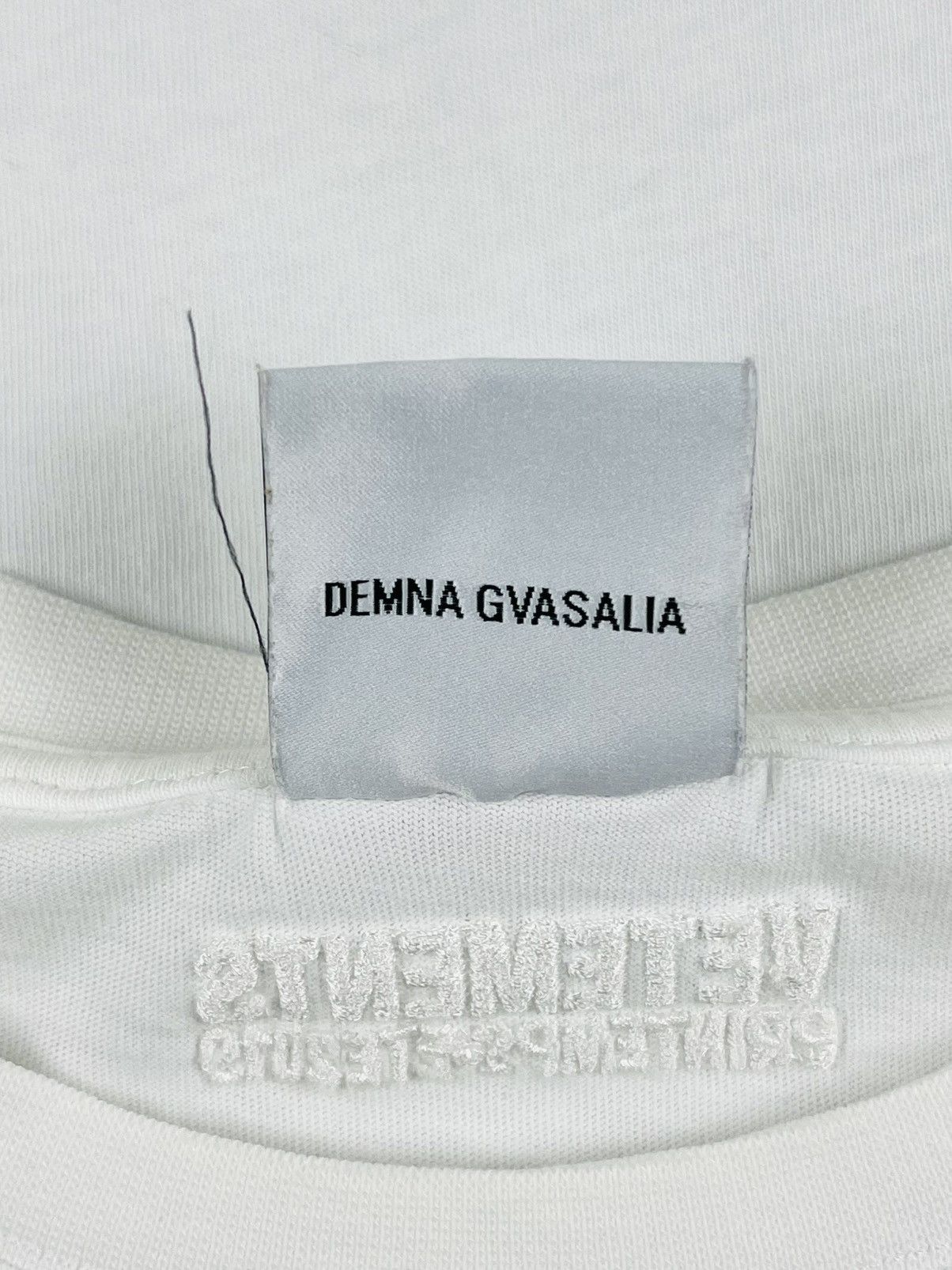 Vetements SS19 Vetements Target Bullet Hole Distressed Tshirt White Size US M / EU 48-50 / 2 - 9 Thumbnail
