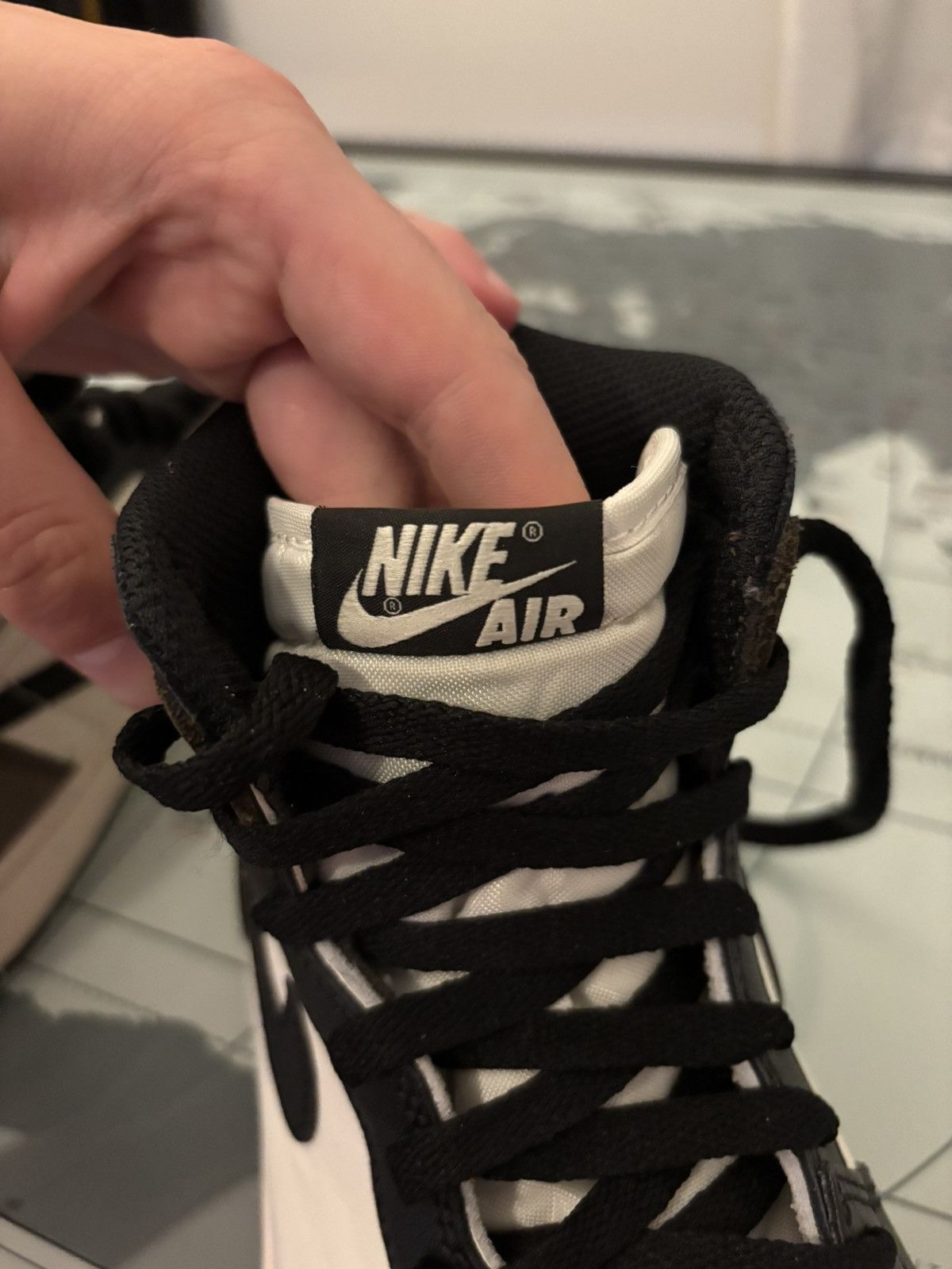Jordan Brand × Nike Nike Retro Jordan 1 High Dark Mocha Size US 8.5 / EU 41-42 - 8 Thumbnail