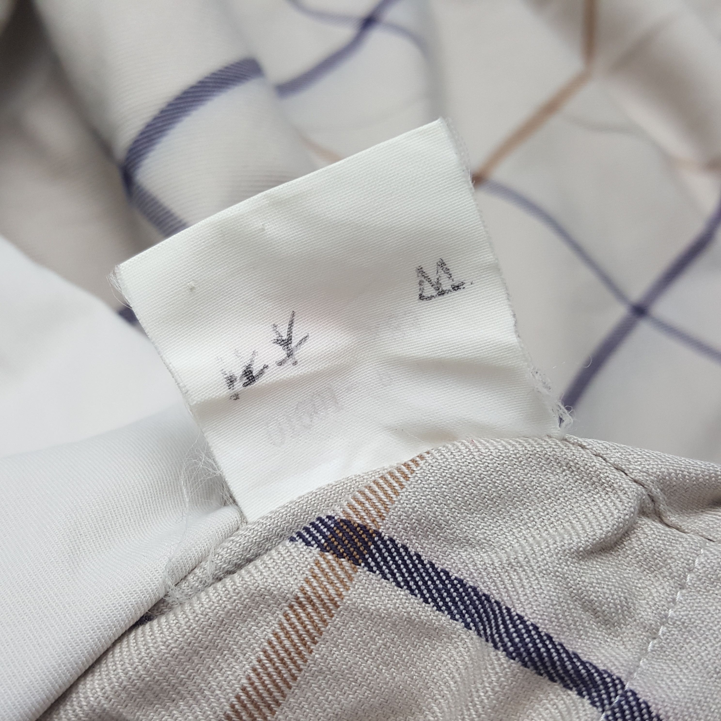Burberry × Vintage Vintage Burberry Designer Brand Custom Logo Spell Out Jacket Size US L / EU 52-54 / 3 - 7 Thumbnail