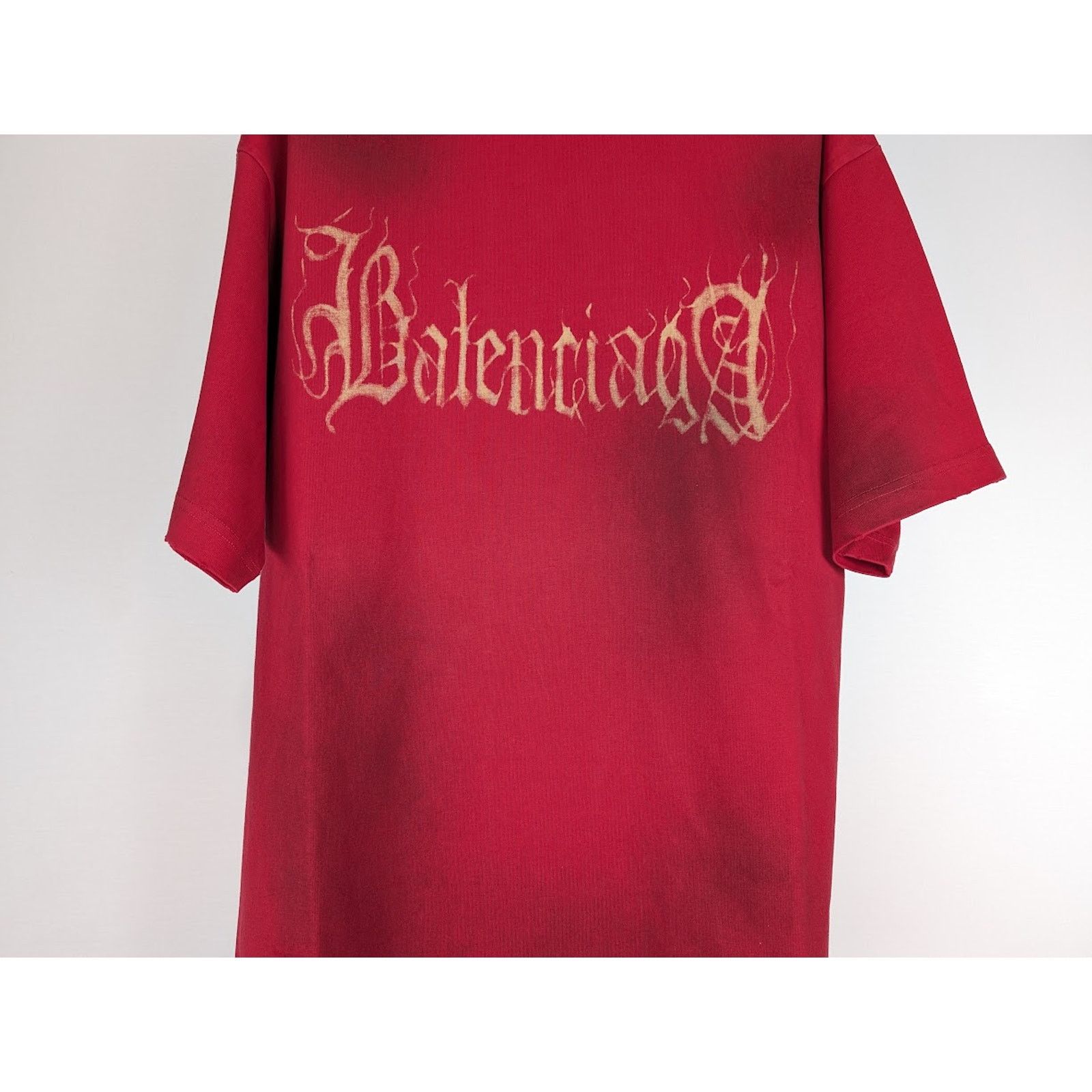 Balenciaga o1rshd1 Heavy Metal Short Sleeve T-Shirt in Red Size US S / EU 44-46 / 1 - 5 Thumbnail