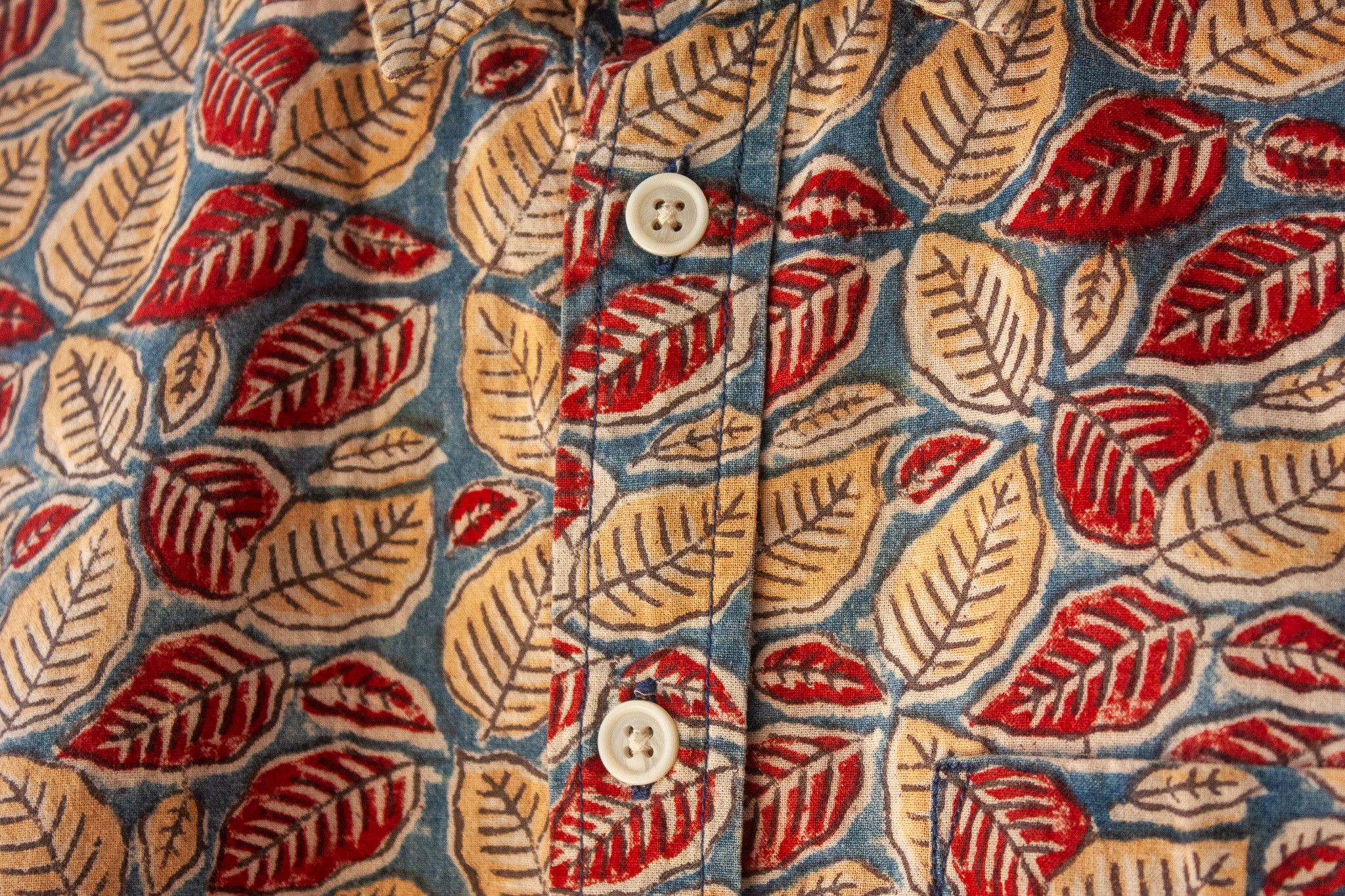 Corridor Leaf Print Short-Sleeved Summer Button Down (Fits Size S) Size US XS / EU 42 / 0 - 4 Thumbnail