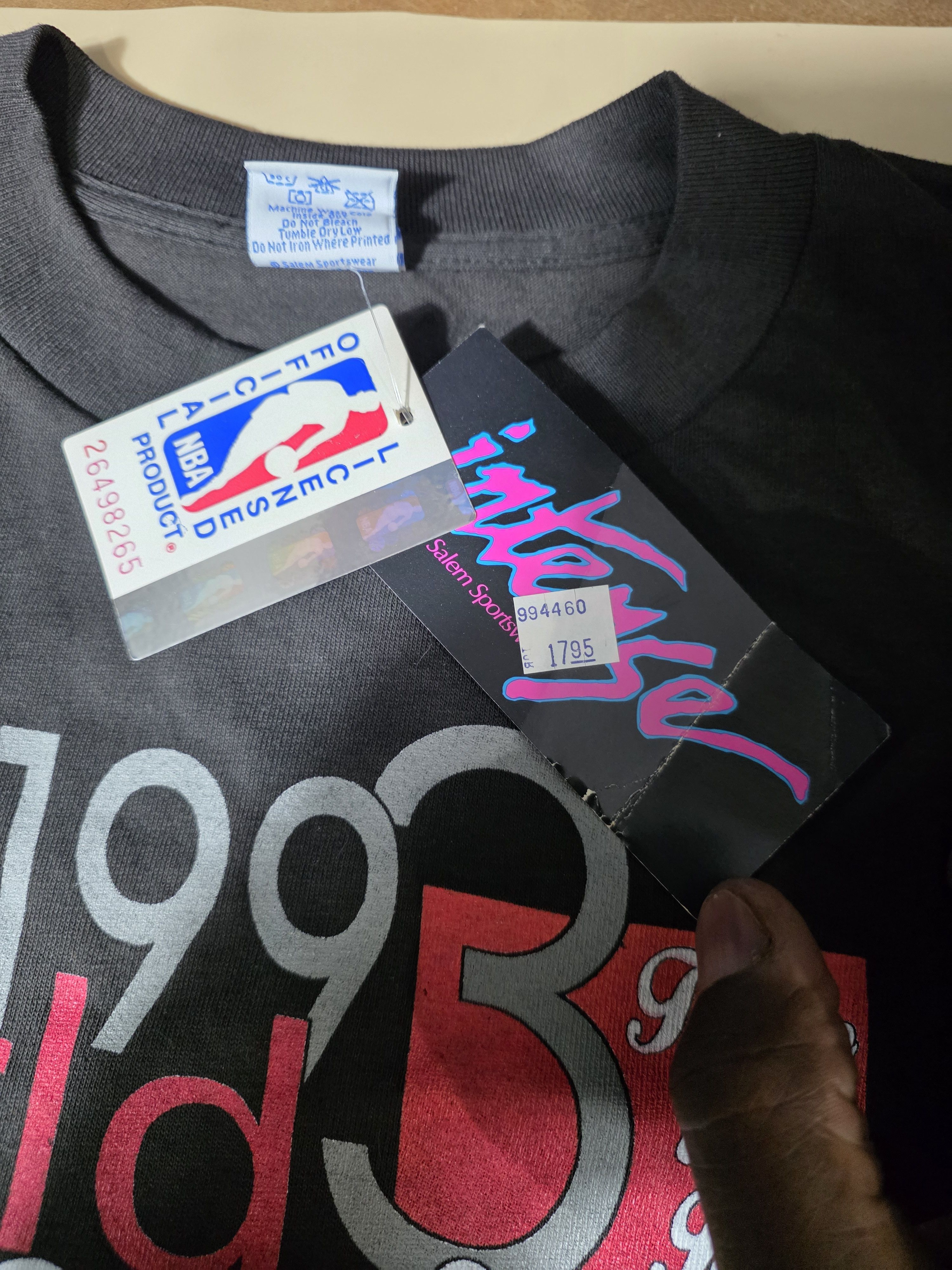 Other 1993 Chicago Bulls NBA World Champions Salem Sportswear Size US XXL / EU 58 / 5 - 6 Thumbnail