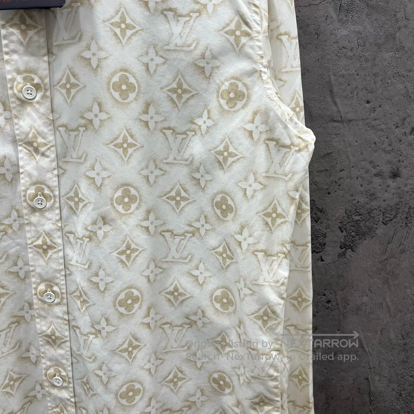 Louis Vuitton Louis Vuitton Beige All-Over Logo Print Shirt| Size US S / EU 44-46 / 1 - 3 Thumbnail
