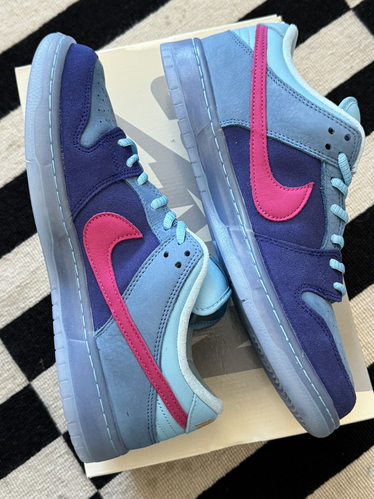 Nike Nike SB Dunk Low Run the Jewels Size US 10.5 / EU 43-44 - 9 Thumbnail