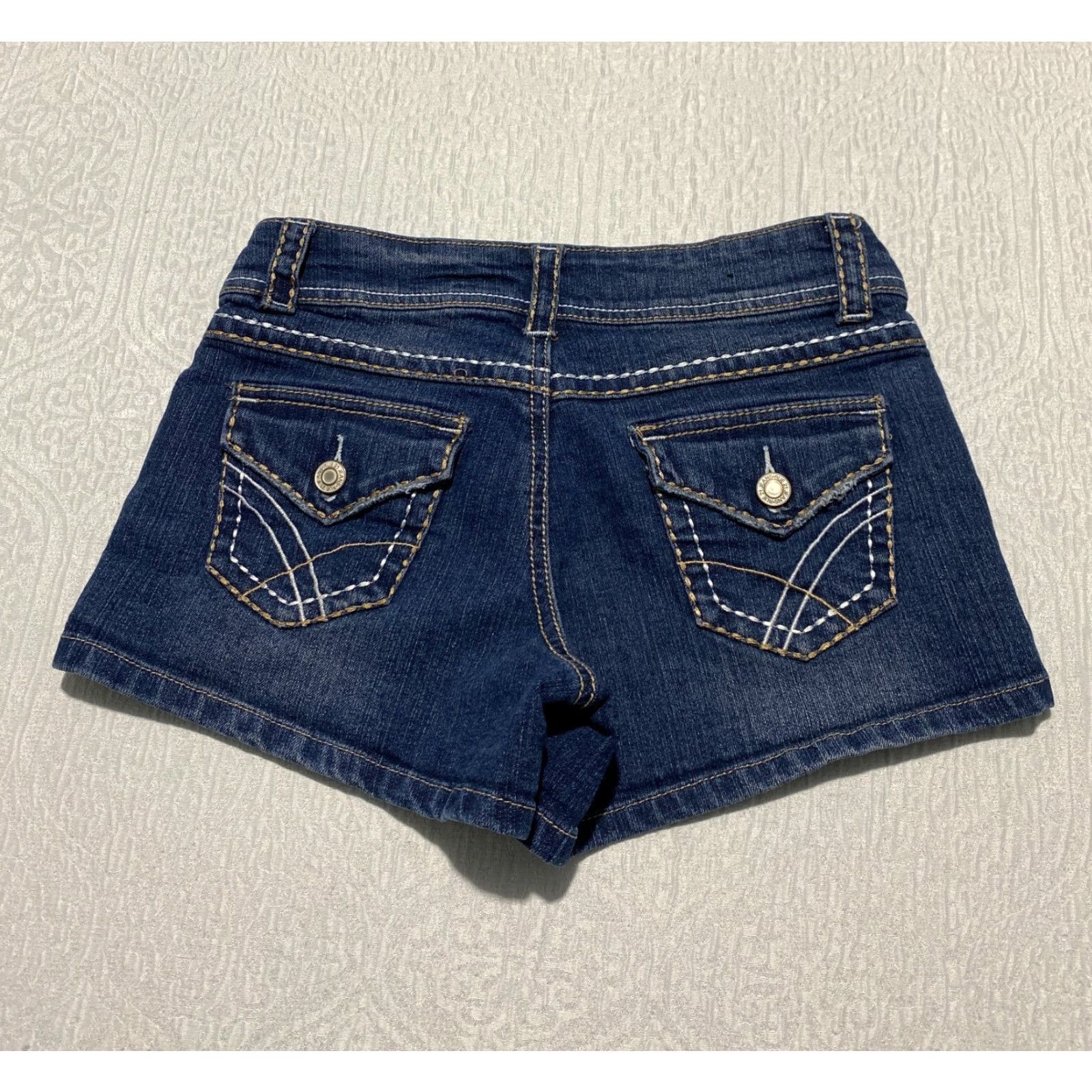 Vintage Rue 21 Women's Jeans Shorts Size 2 Blue Denim Embroidered Pockets Short Jeans Womens Size 27" / US 4 / IT 40 - 2 Thumbnail