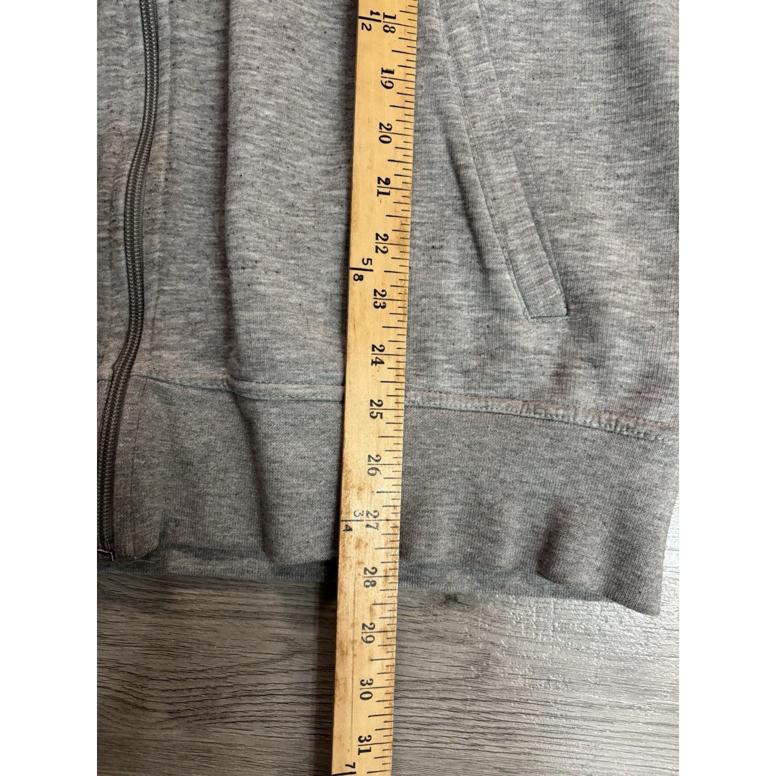 Nike Vintage Y2K Nike Athletics Full Zip Jacket Gray L Silver Tab Size US L / EU 52-54 / 3 - 8 Thumbnail