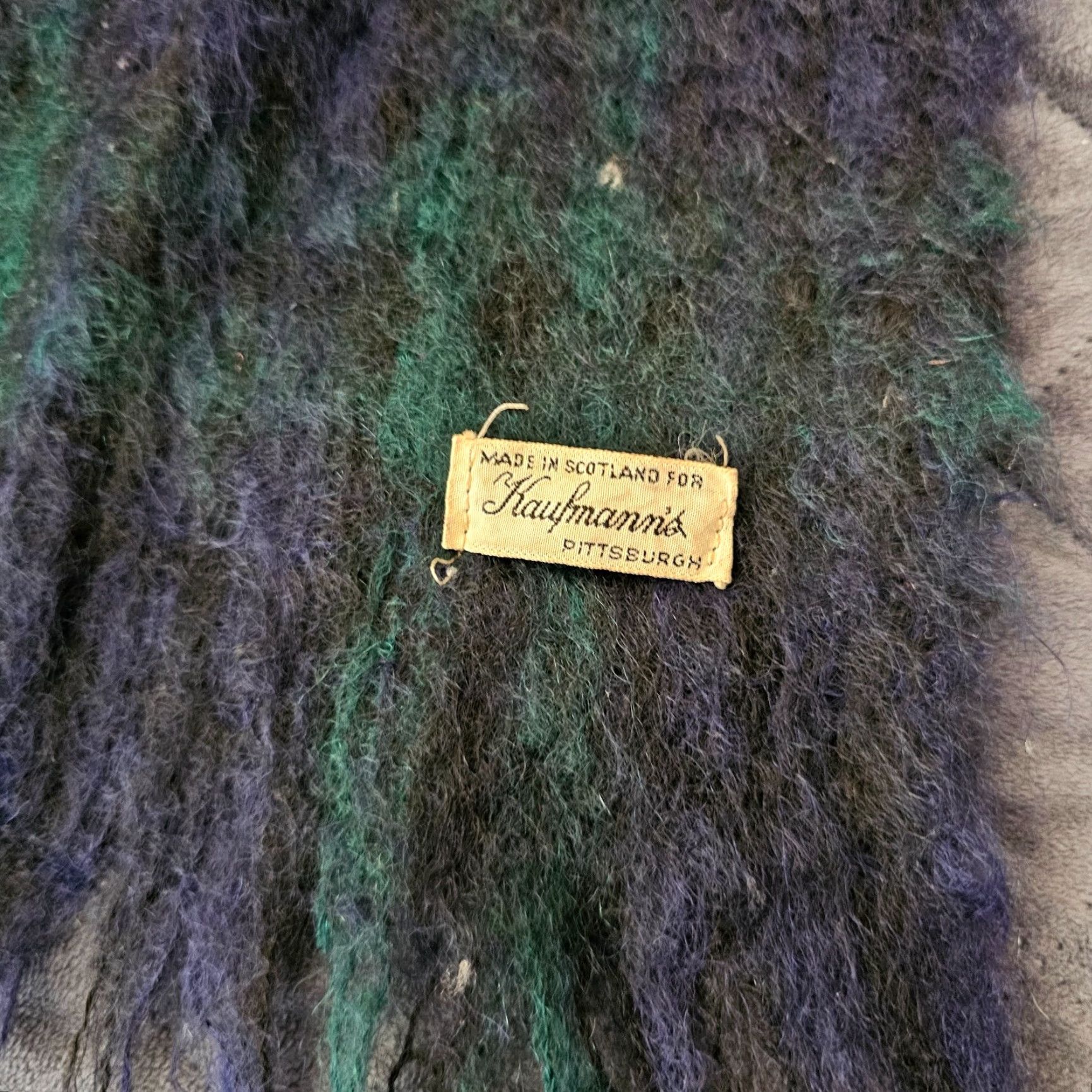 Vintage VINTAGE Kaufmann's Of Pittsburgh Scotland Scarf Green Blue Plaid Size ONE SIZE - 2 Thumbnail
