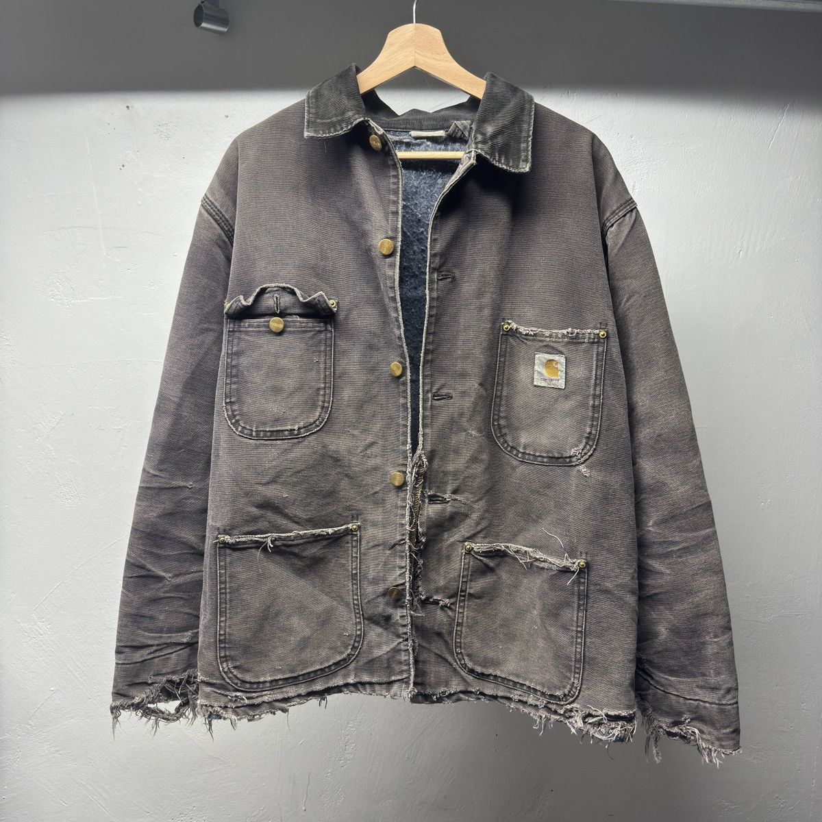 Carhartt 90s Carhartt Faded Thrashed Distressed Chore Coat ERD Grunge Size US L / EU 52-54 / 3 - 1 Thumbnail