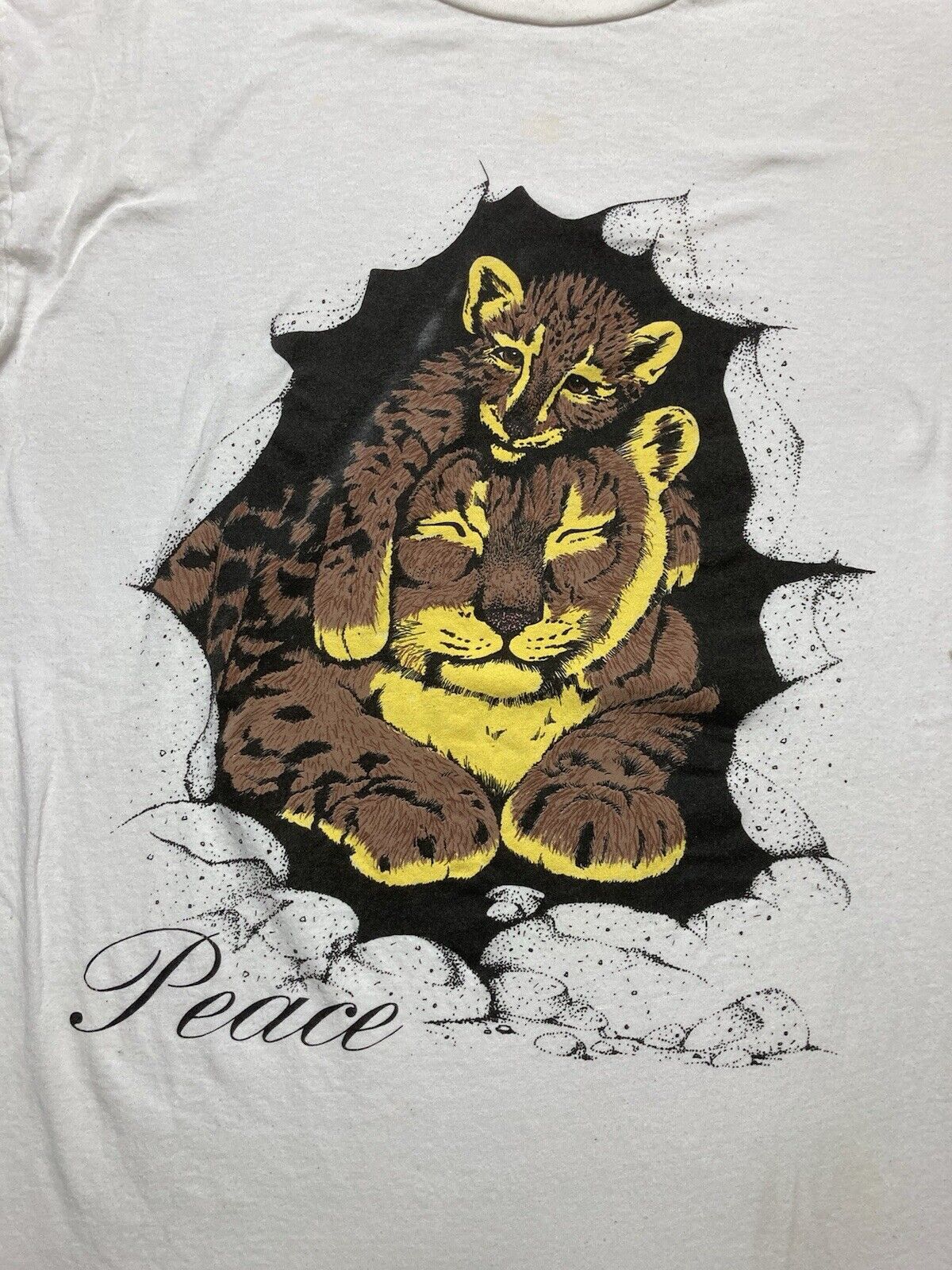 Vintage 90s t shirt peace tiger cub animal cute oversized XL long Size US XL / EU 56 / 4 - 2 Thumbnail