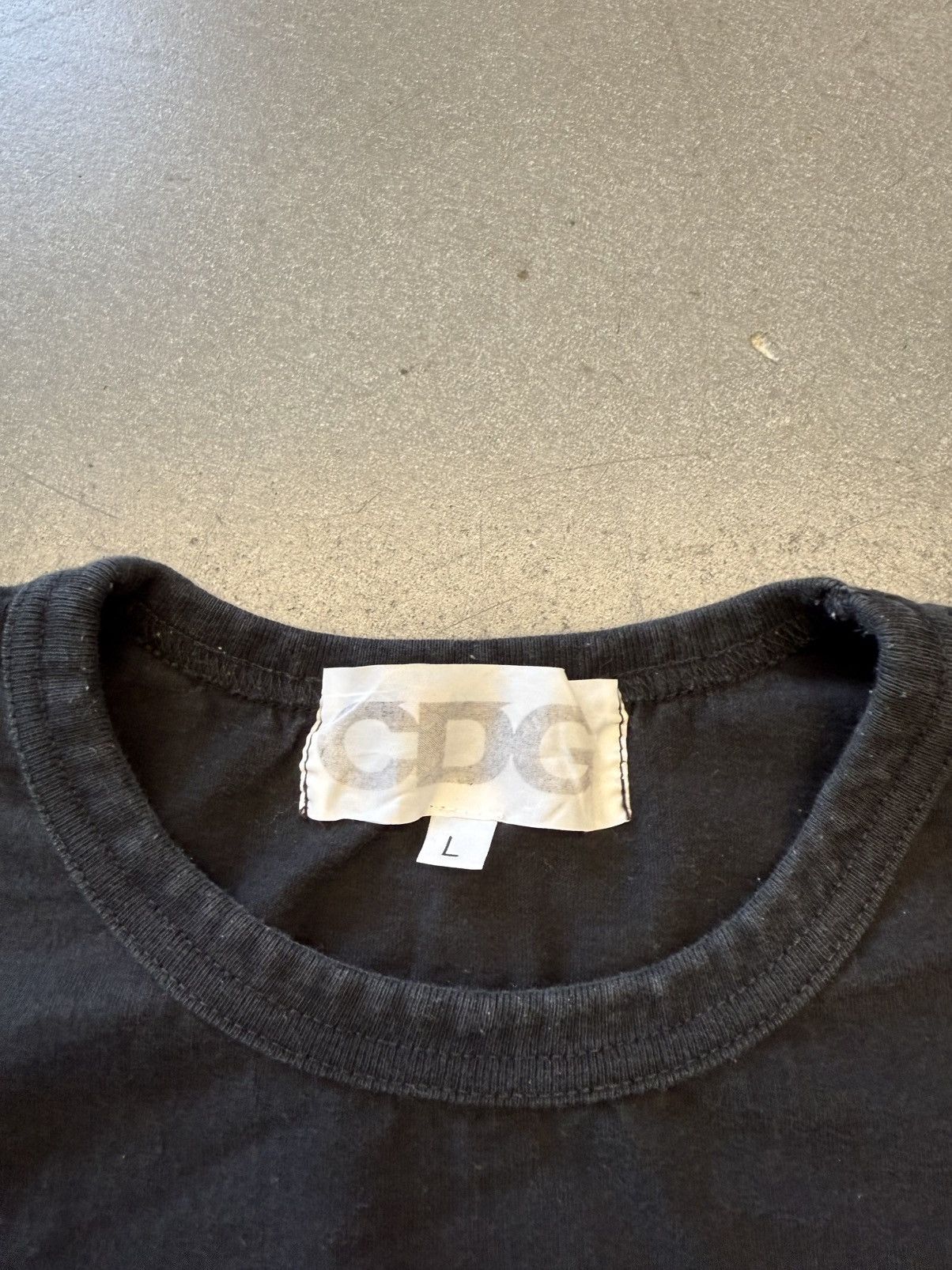 Comme des Garcons Comme Des Garçons Printed Spell-Out Logo Tee Size US L / EU 52-54 / 3 - 4 Thumbnail