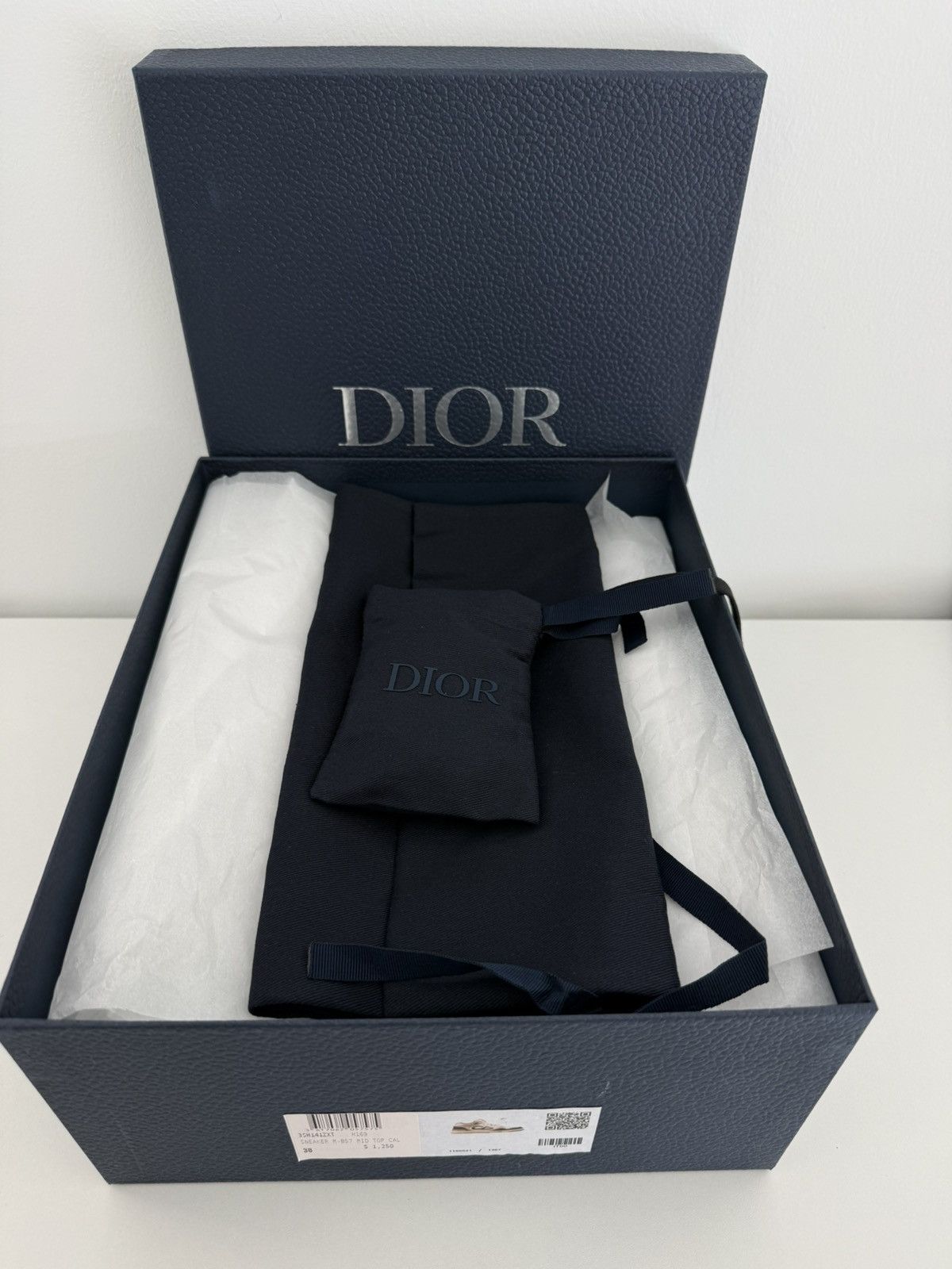 Dior Dior B57 Mid Top Sneaker Size US 5.5 / EU 38 - 9 Thumbnail