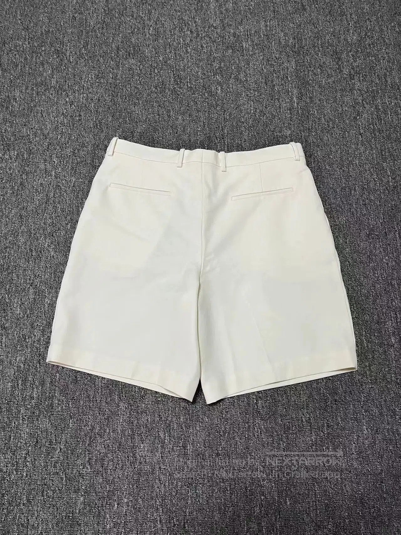Louis Vuitton Louis Vuitton White Logo Wool Shorts. Size US 42 / EU 58 - 2 Thumbnail