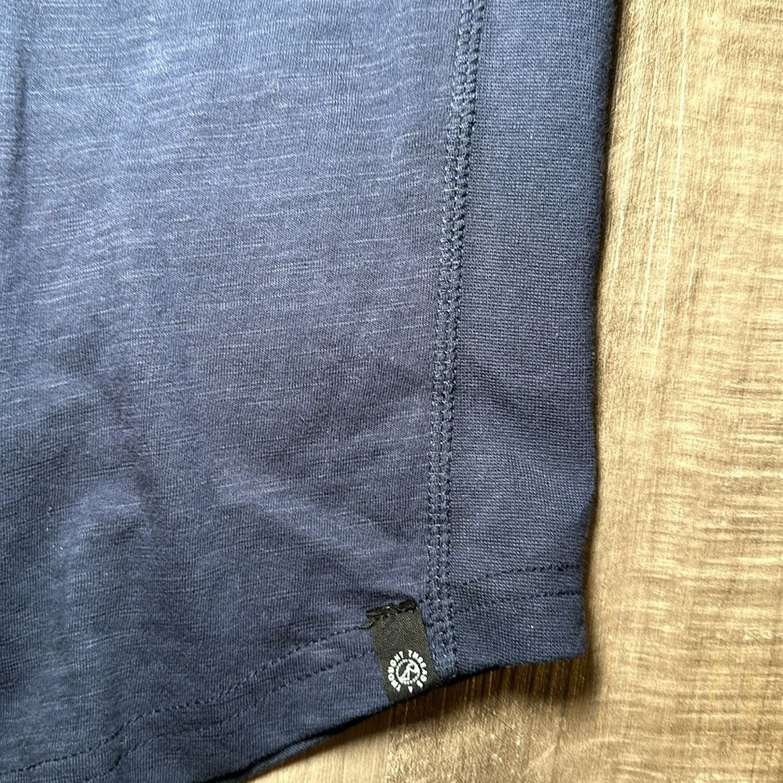 Threads 4 Thought Threads 4 Thought Long Sleeve Curved Hem Henley Tee - XL Size US XL / EU 56 / 4 - 5 Thumbnail