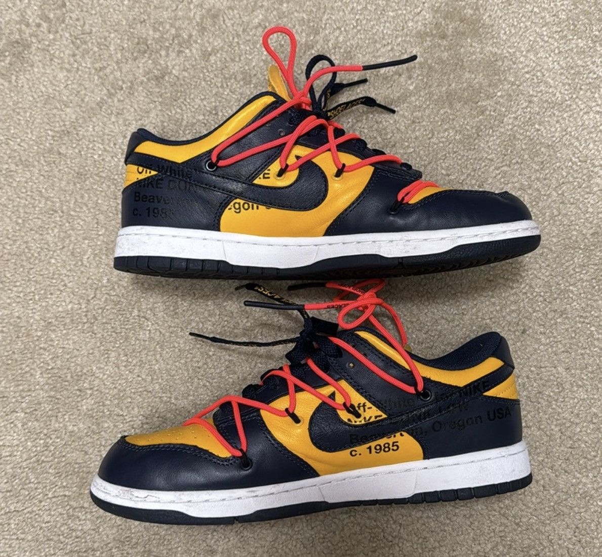 Nike × Off-White Nike Dunk Off-White Michigan Size US 9.5 / EU 42-43 - 2 Thumbnail