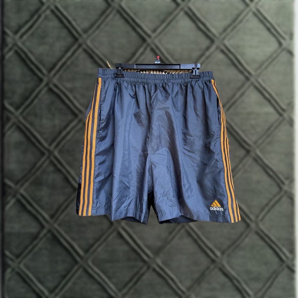 Adidas VINTAGE Adidas Men's Shorts XXL Gray Orange Athletic Activewear 1990s Mens Size US 39 - 1 Thumbnail