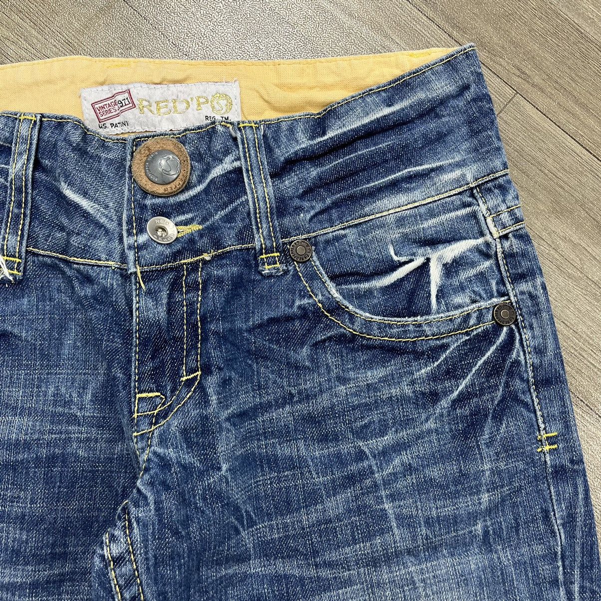If Six Was Nine Y2K RedPepper Embrodered Distressed Lgb Faded Flared Jeans Size 28" / US 6 / IT 42 - 9 Thumbnail