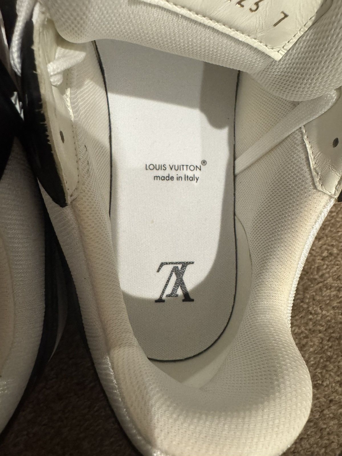 Louis Vuitton LV Trainer Low Monogram Denim Black White Size US 8.5 / EU 41-42 - 4 Thumbnail